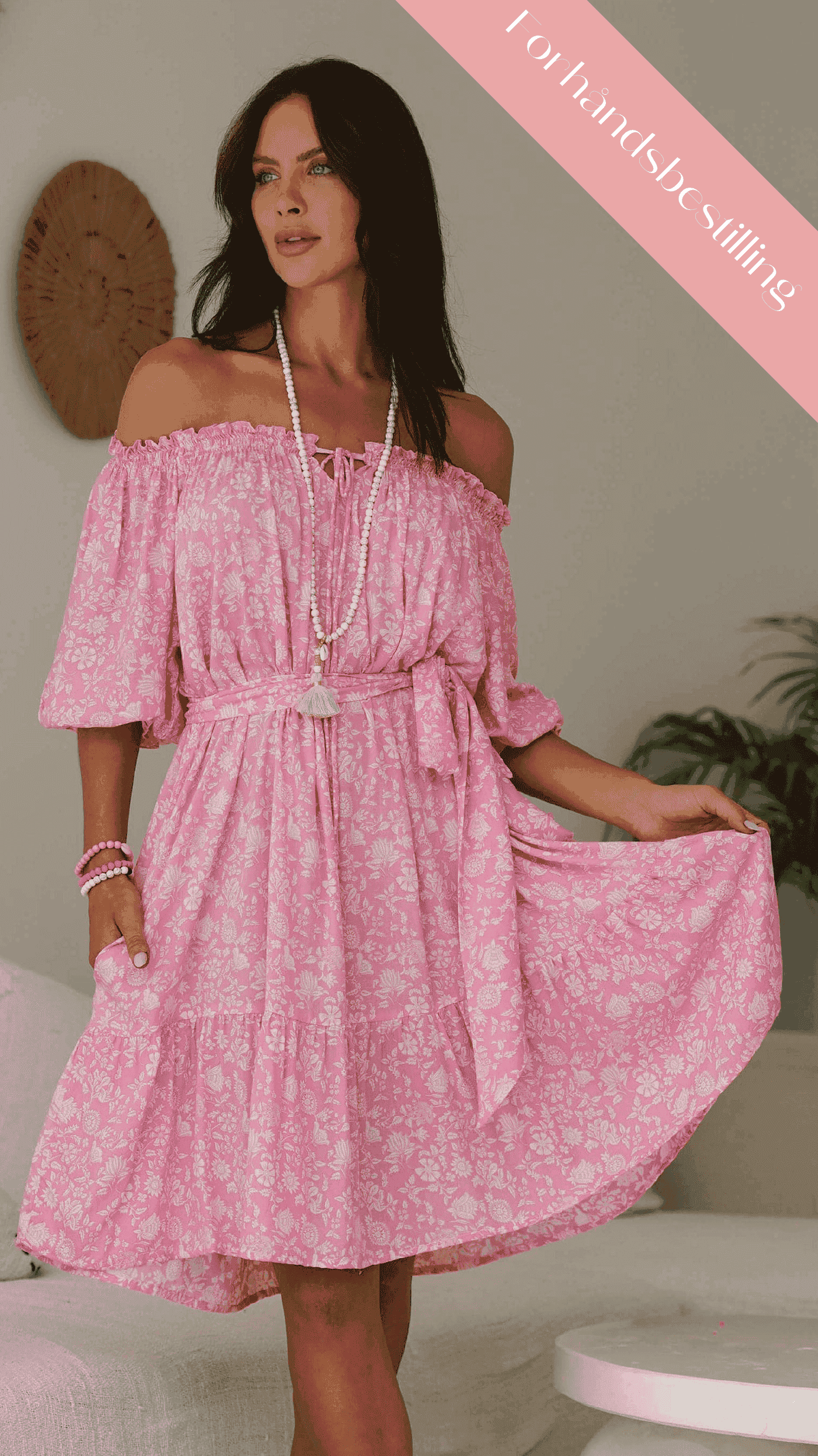 Rosa og hvit luftig kort sommerkjole - Salvia kjole