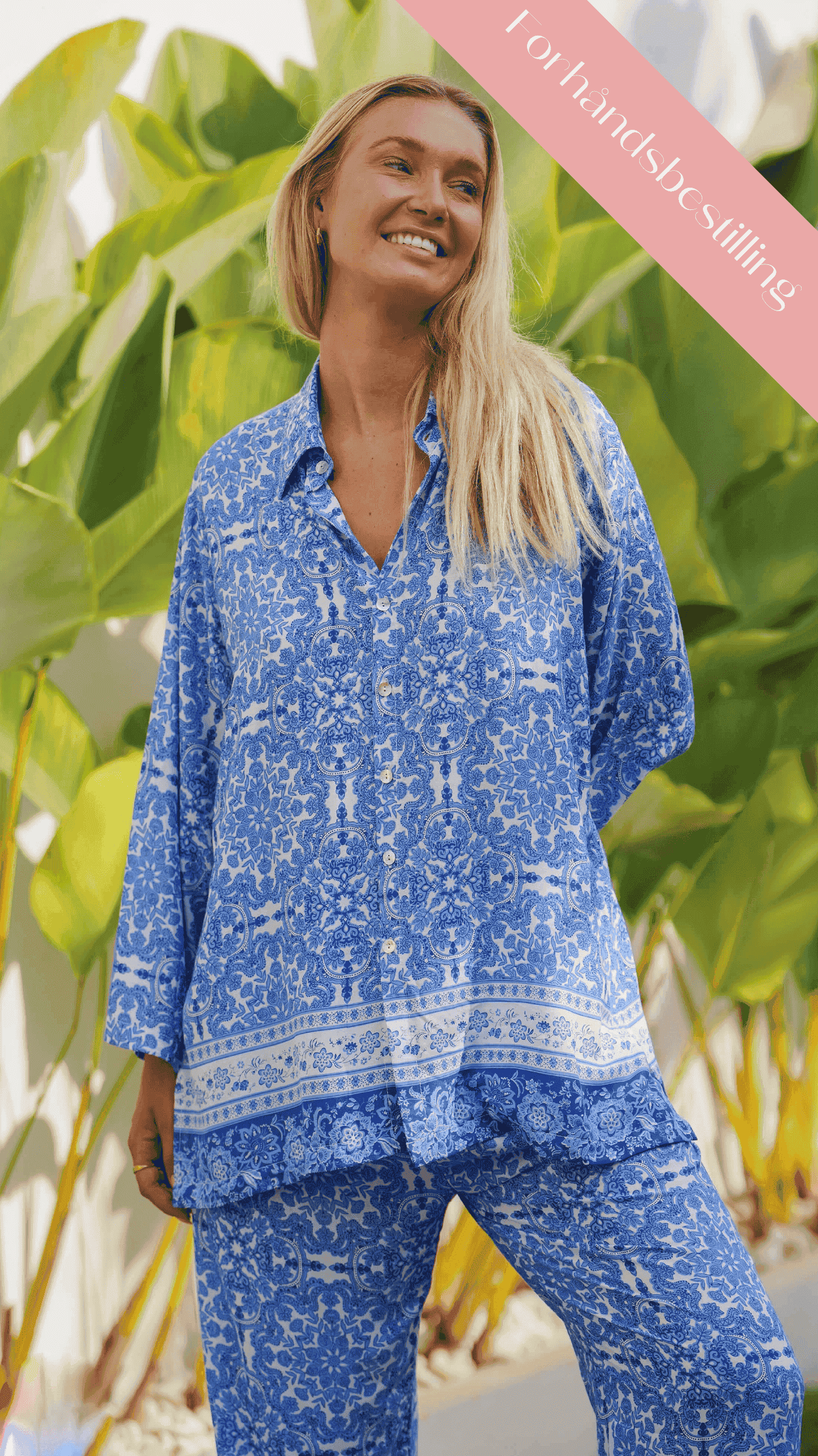 Blå og hvit luftig sommerskjorte - Lillium skjorte