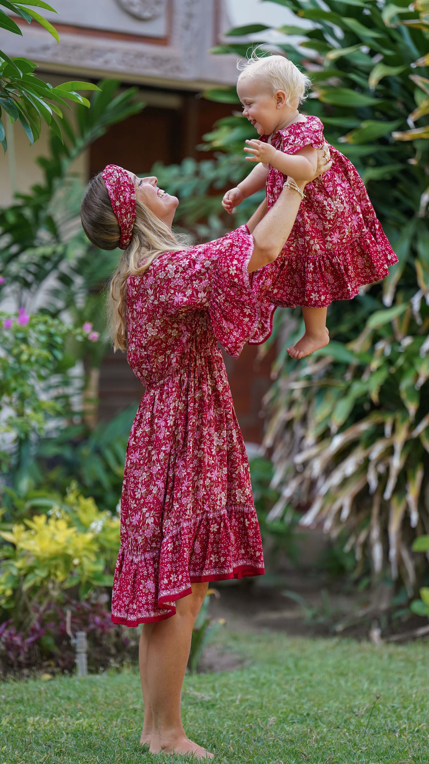 burgunder barnekjole