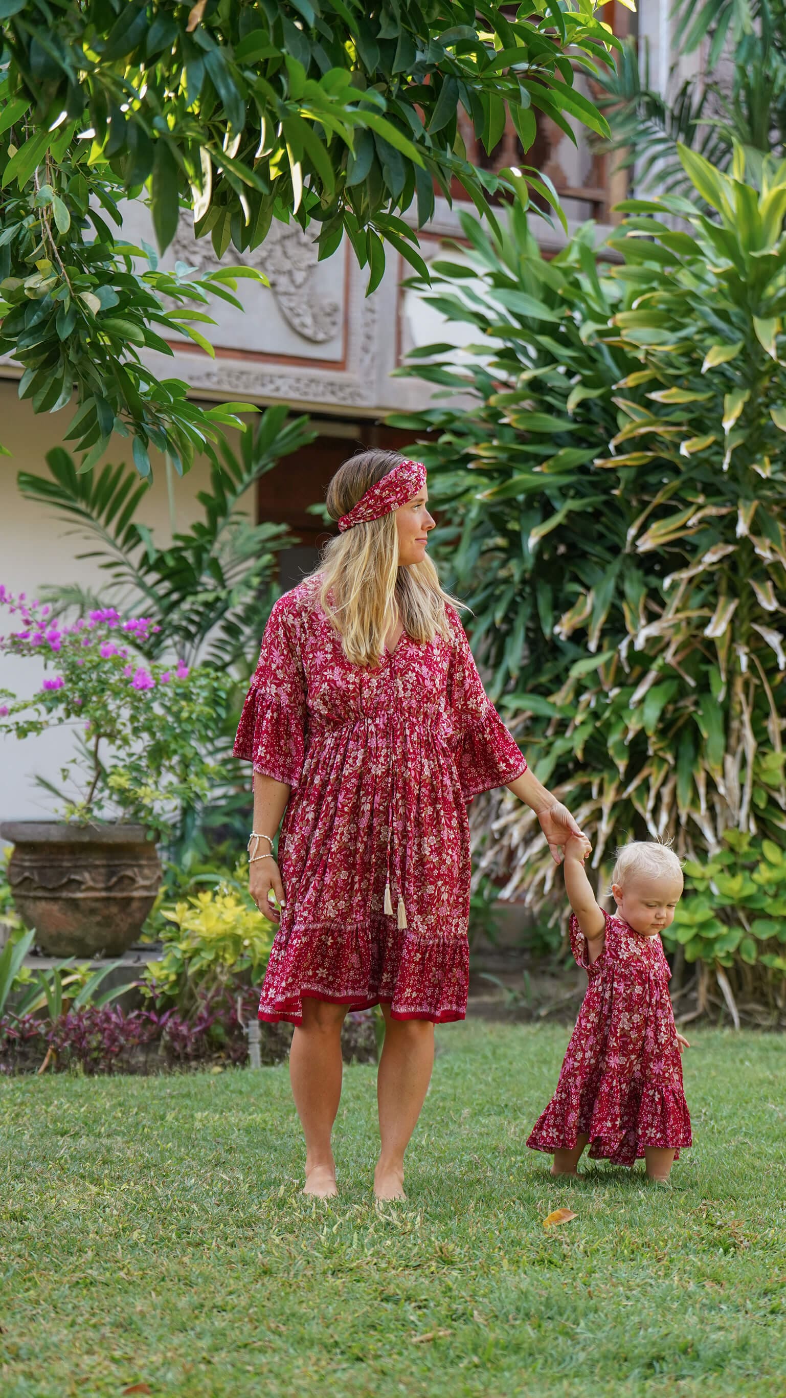 burgunder barnekjole