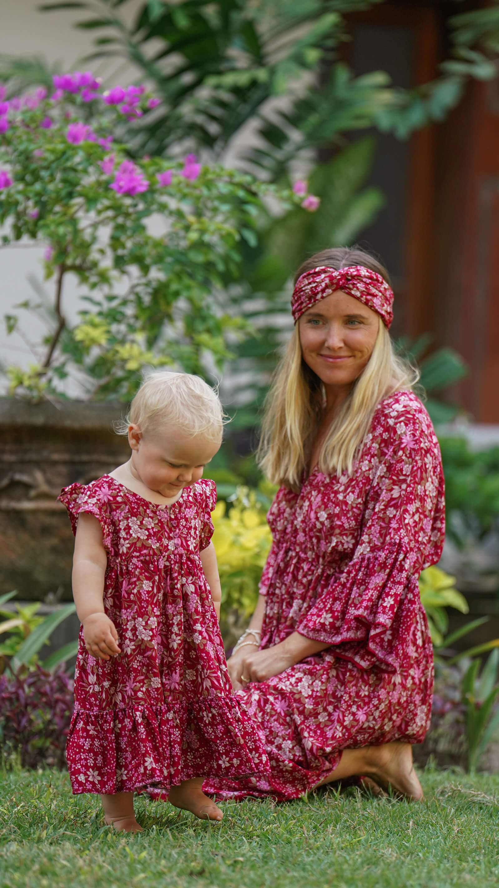 burgunder barnekjole