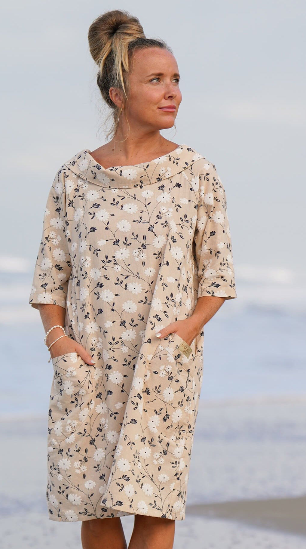 linkjole med blomsterprint