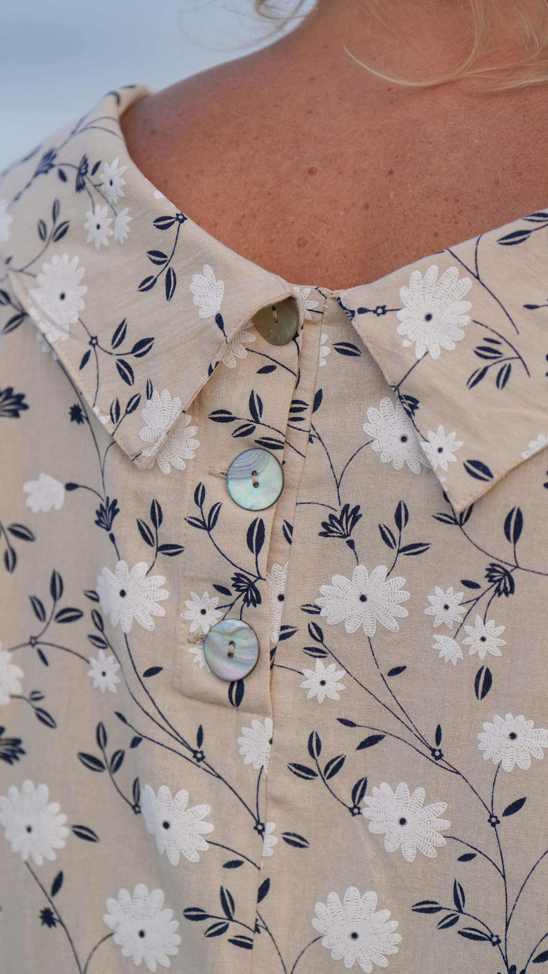 linkjole med blomsterprint