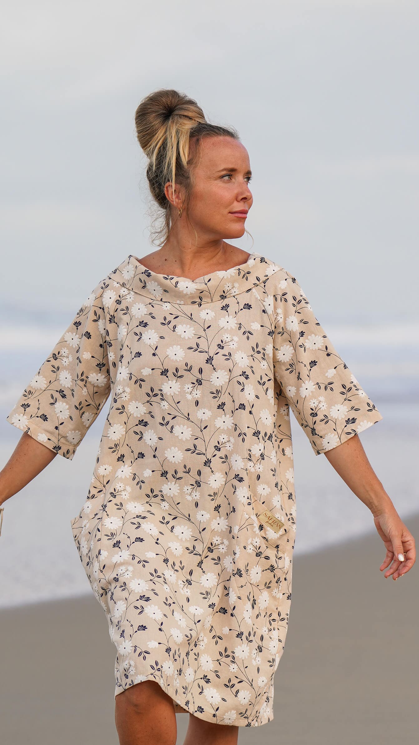 linkjole med blomsterprint