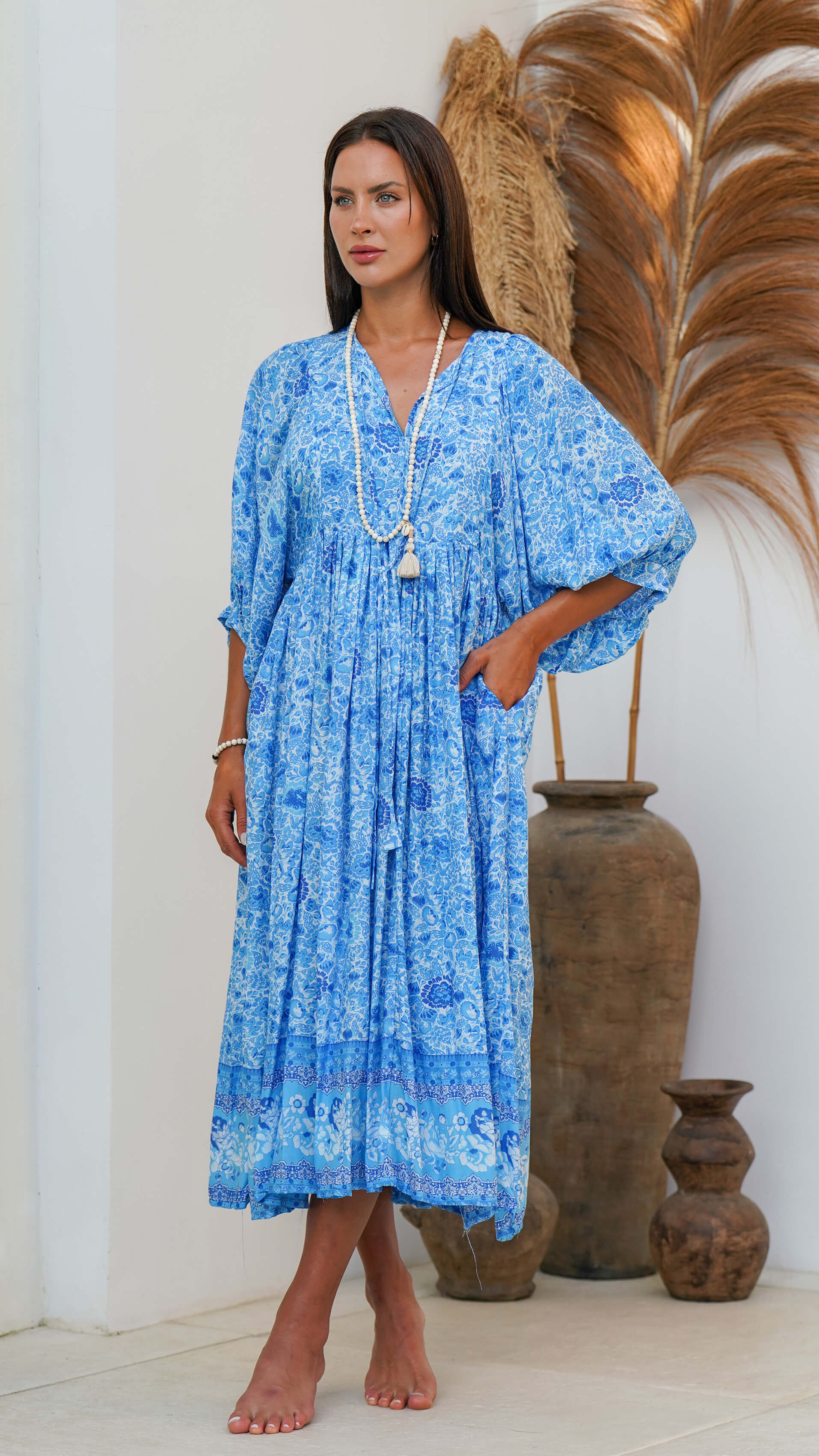 Blå bohemsk midikjole med blomster