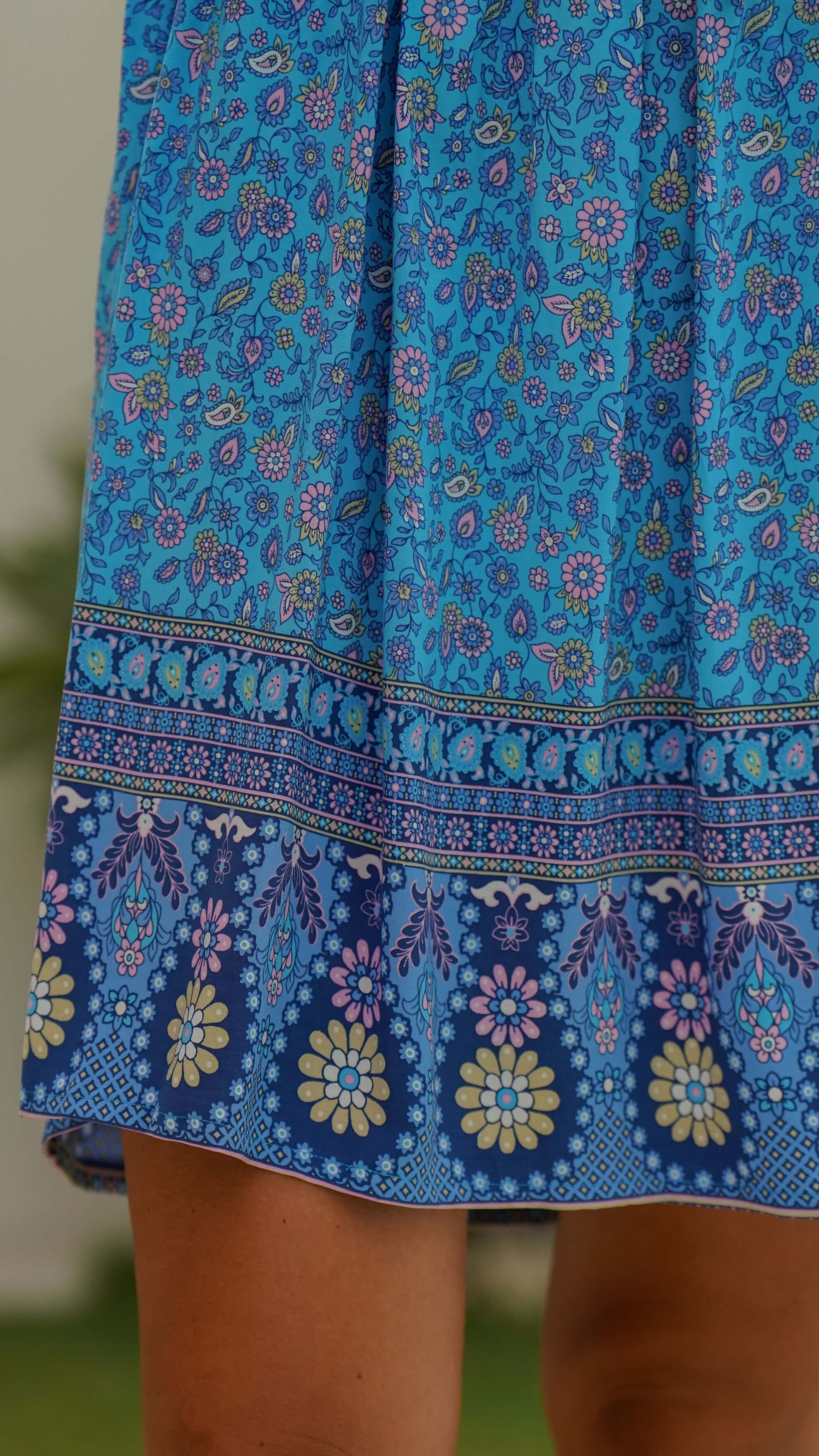 Klar blå bohemsk kjole