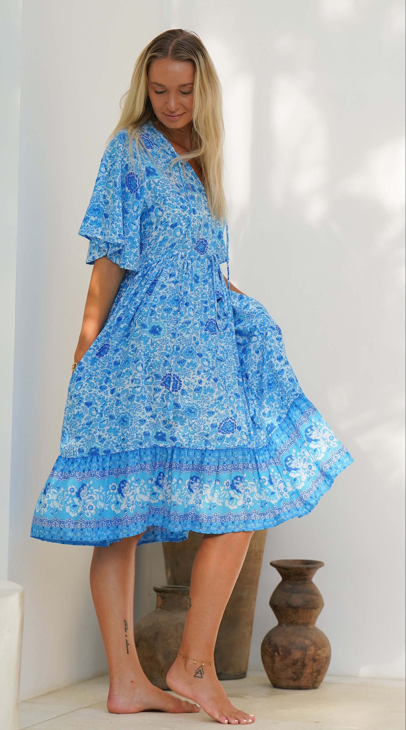 Blå kort bohemsk sommerkjole