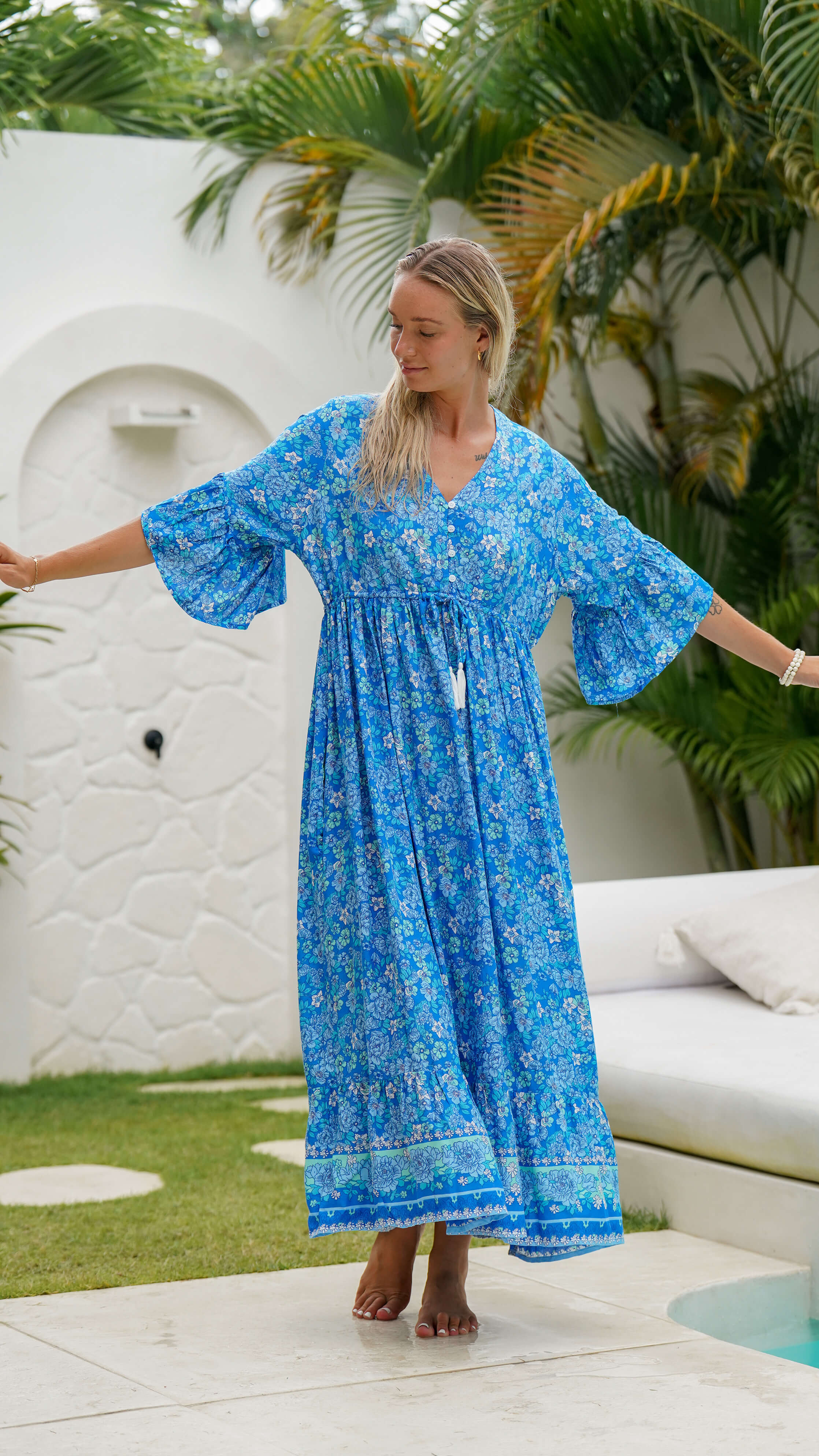 Bohemsk blå sommerkjole