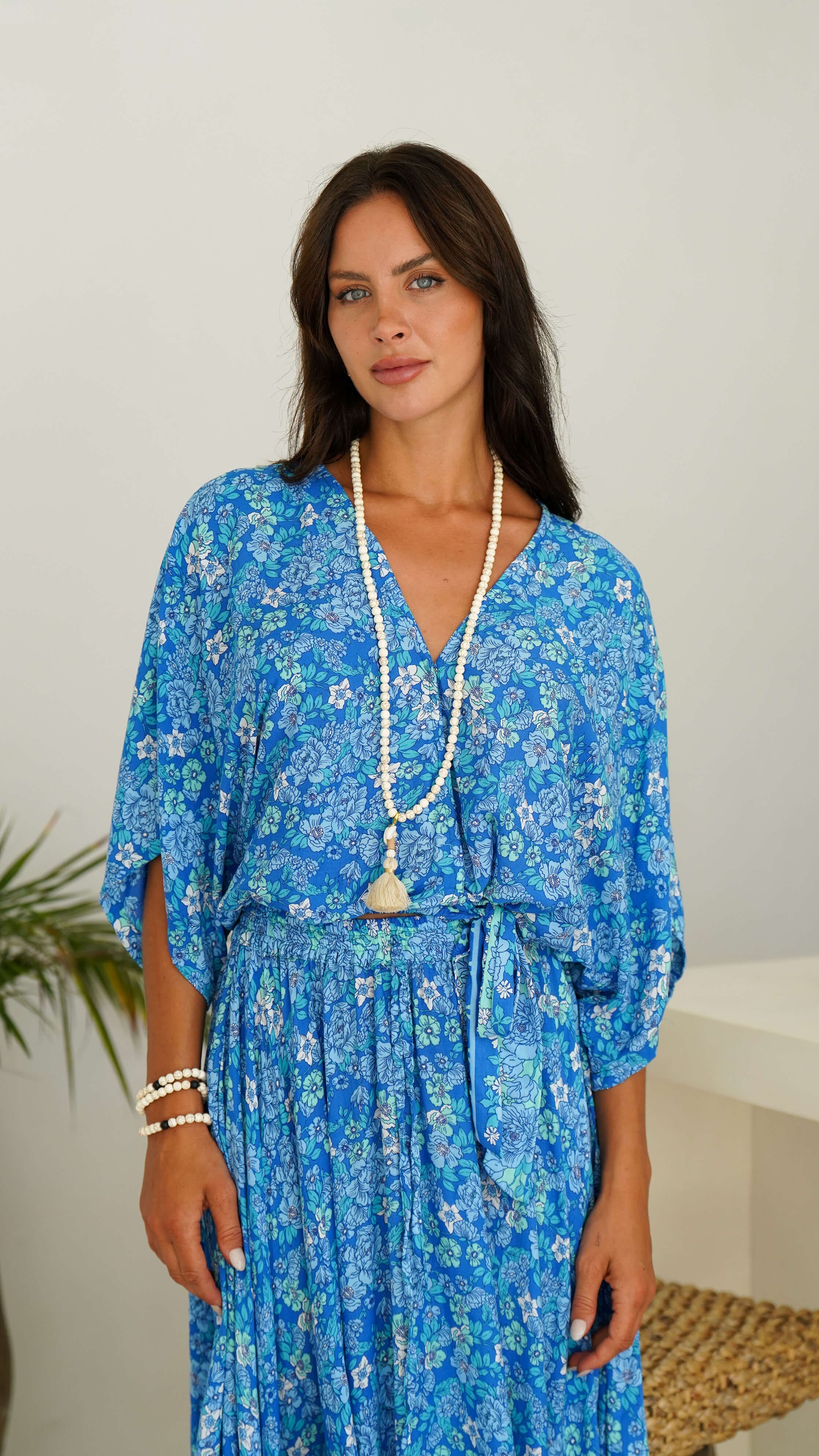 Blå bohemsk kort sommertopp