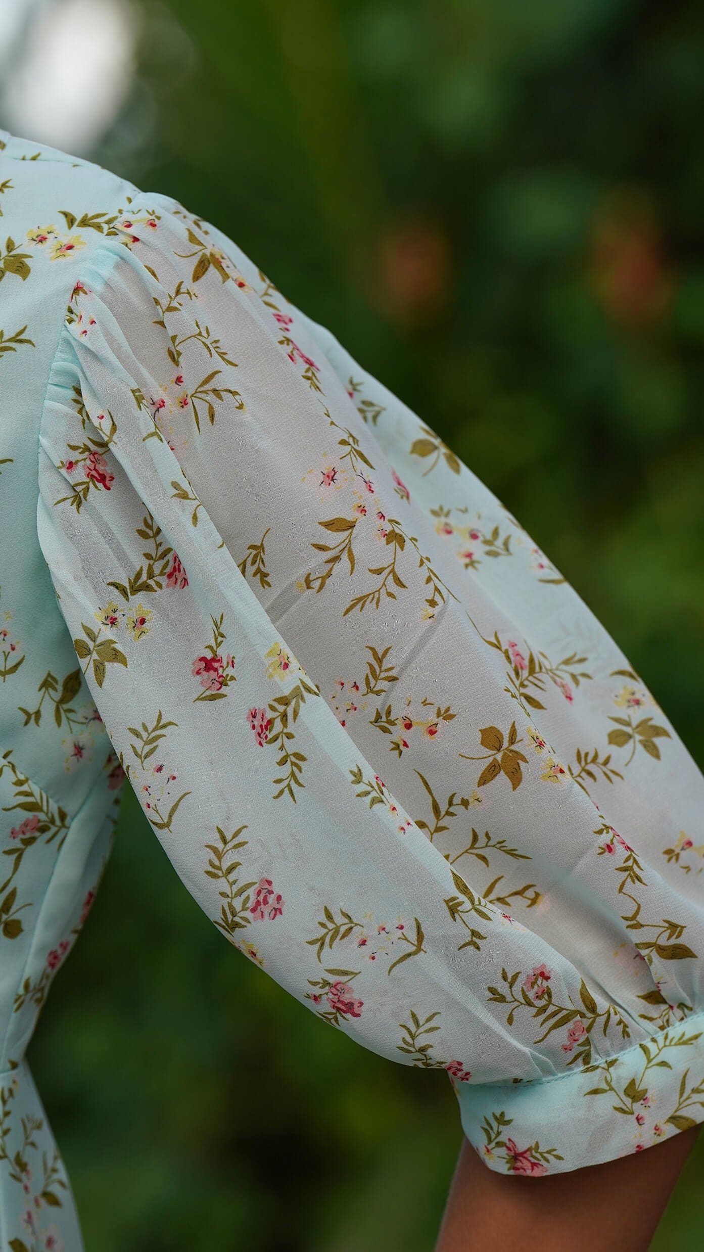 Sjøgrønn festkjole i chiffon