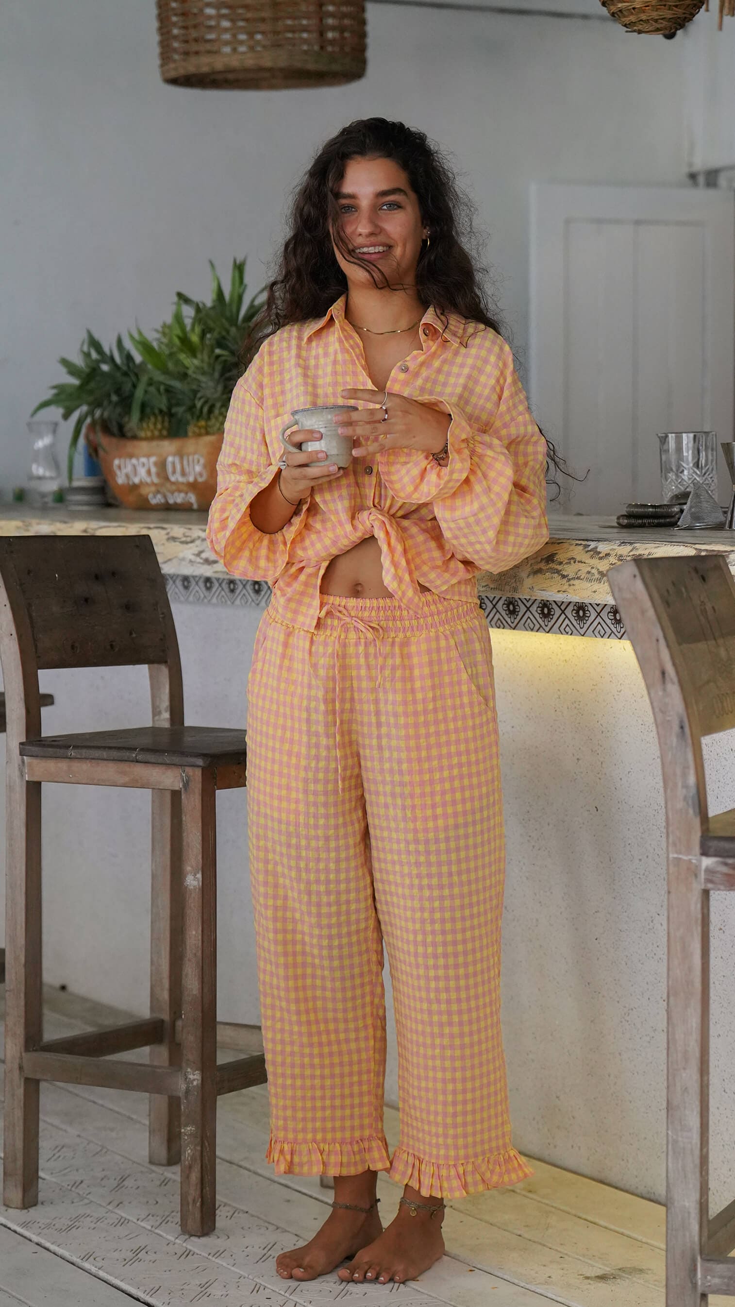 gul og rosa rutete bukse