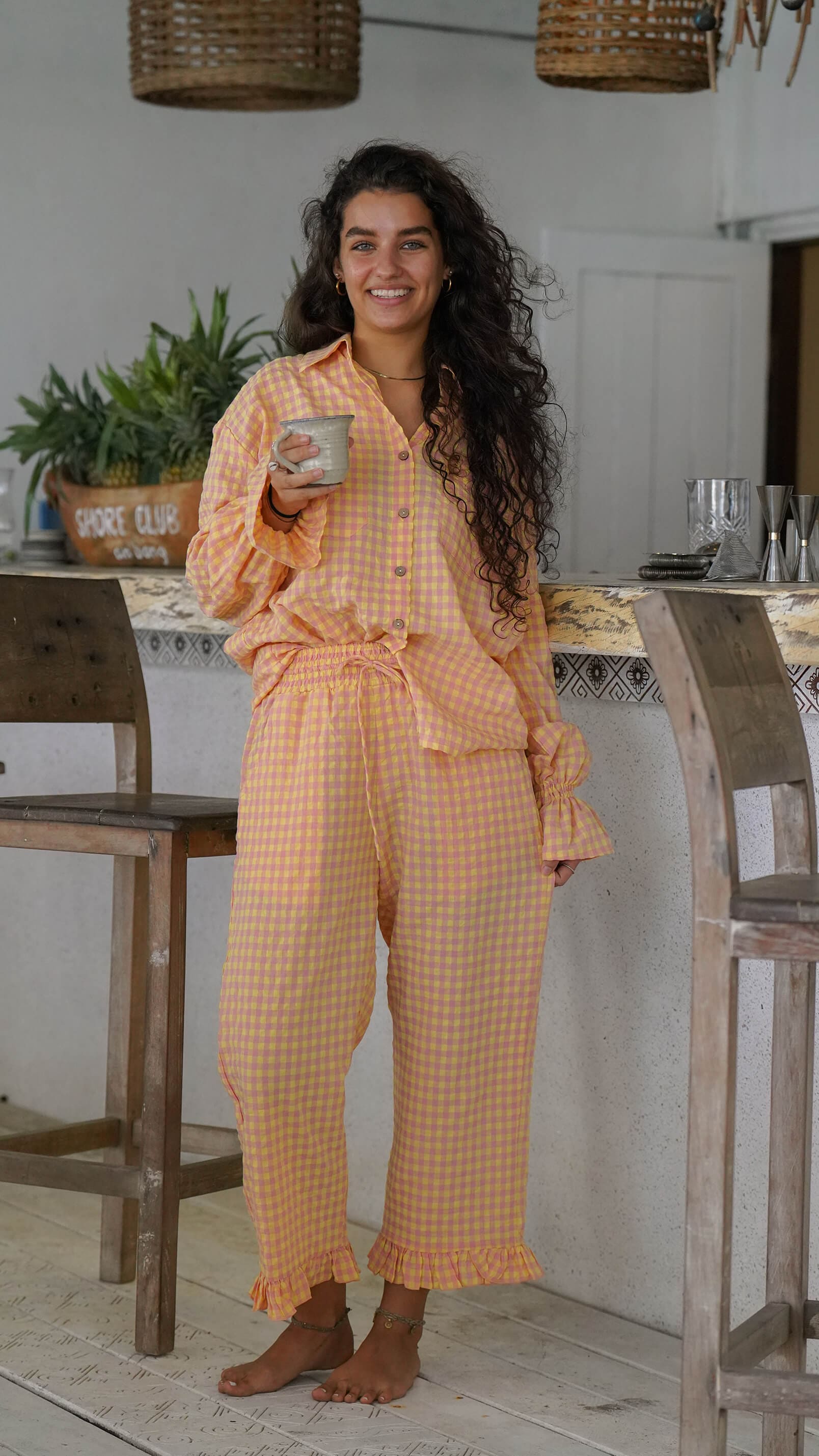 gul og rosa rutete bukse