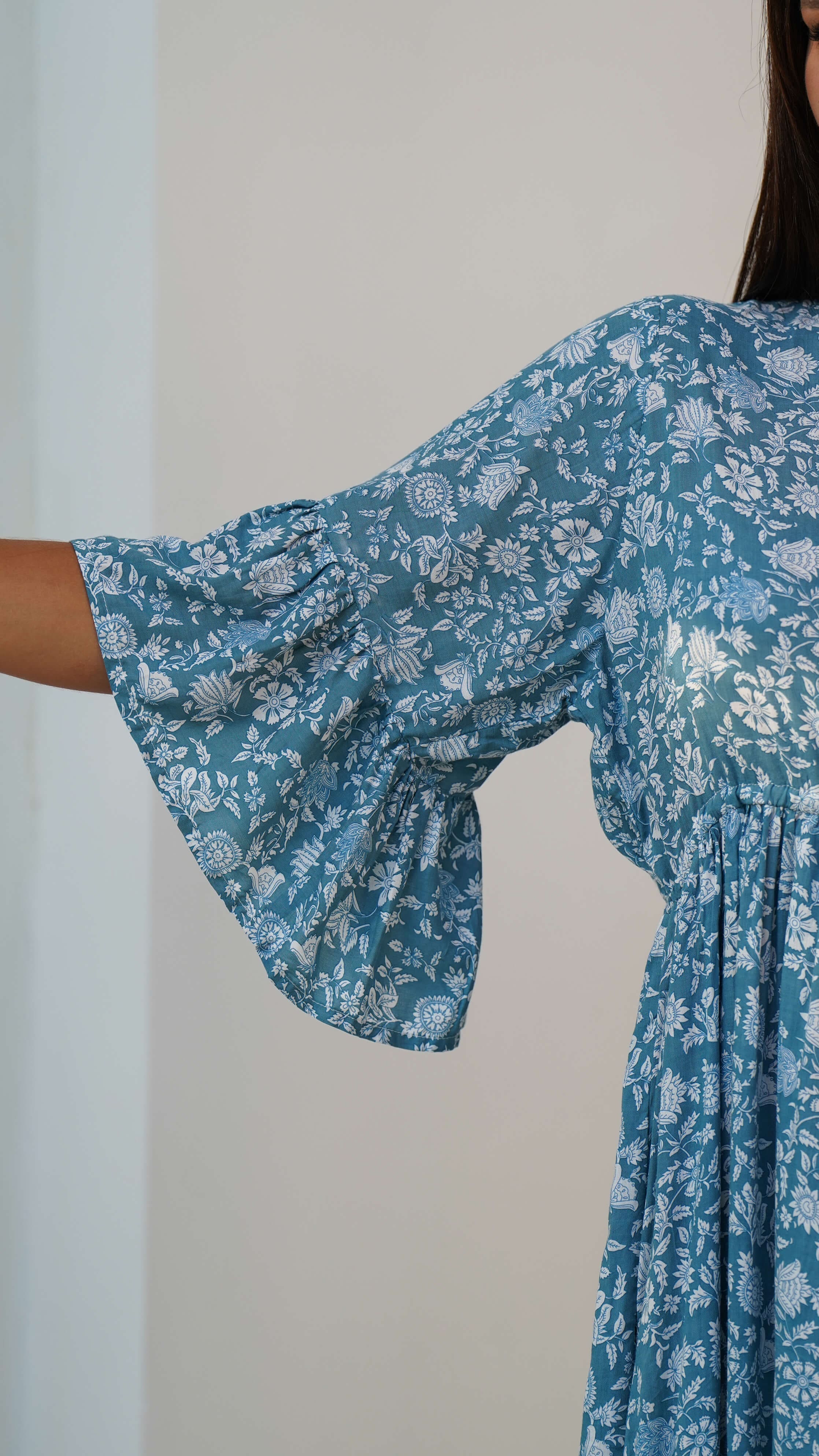 Kort havblå bohemsk sommerkjole - Georgine kjole