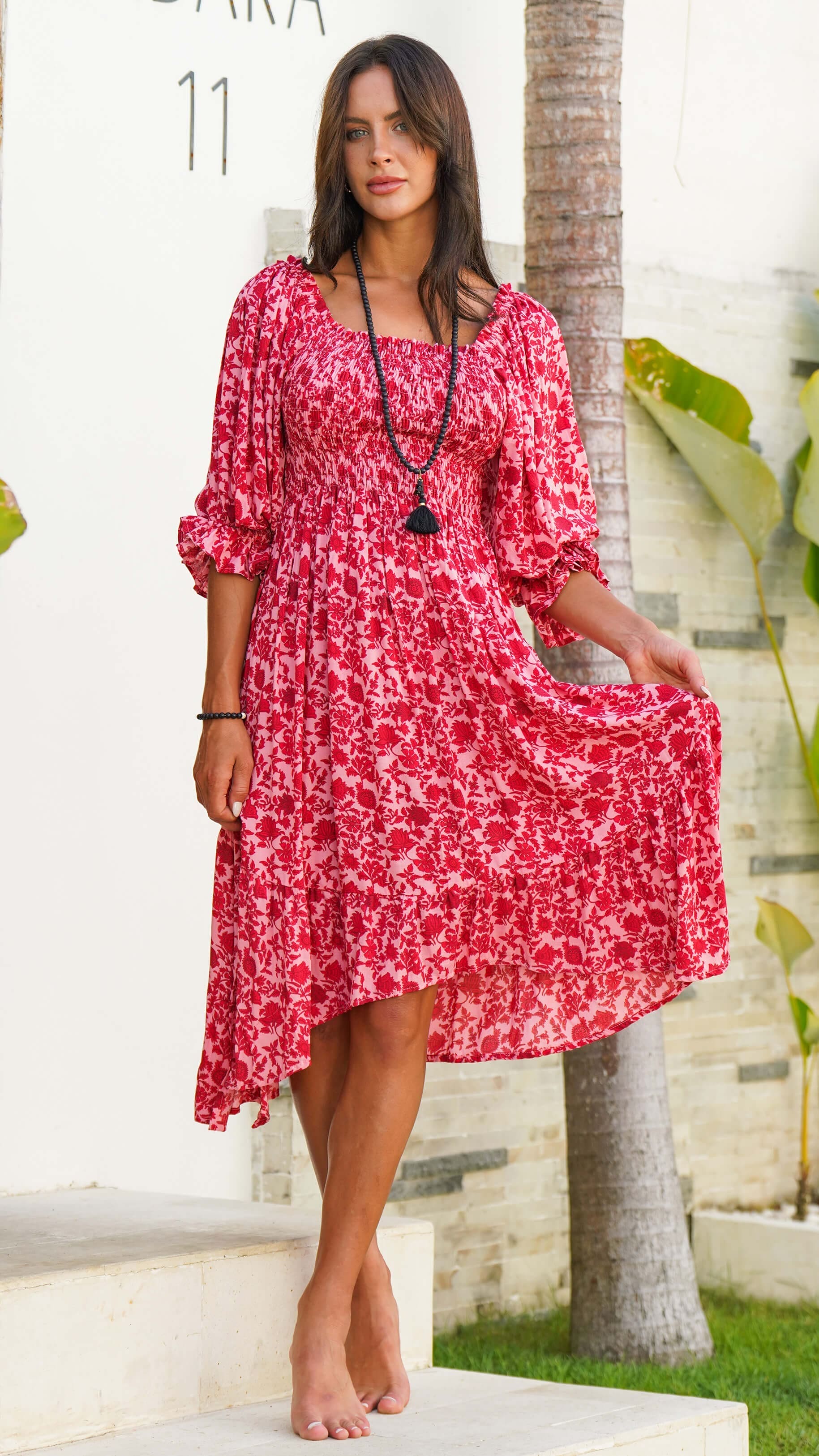 Rosa og rød midikjole med vaffelsøm - Snøklokke sommerkjole