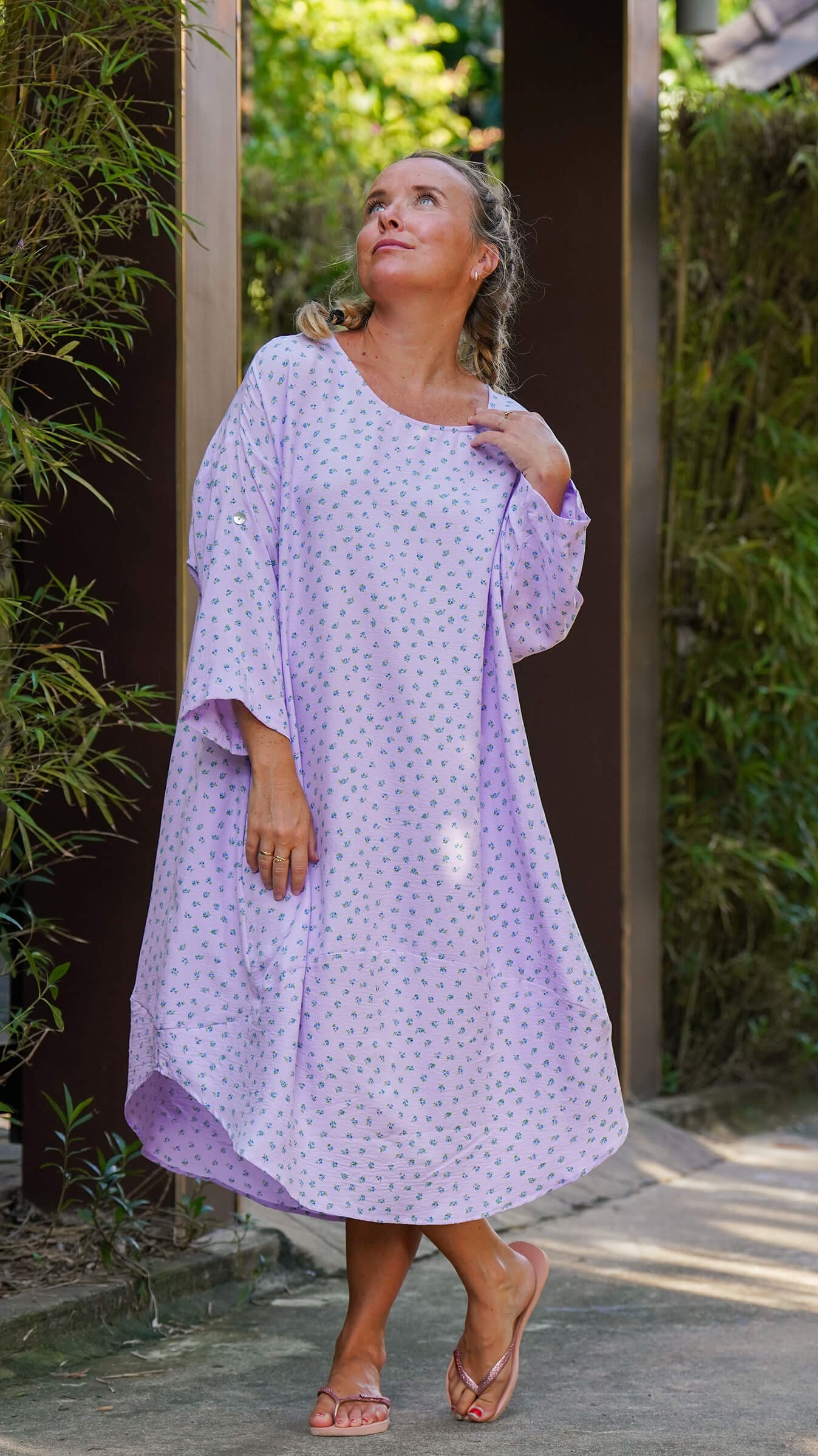 Lilla midikjole med lommer