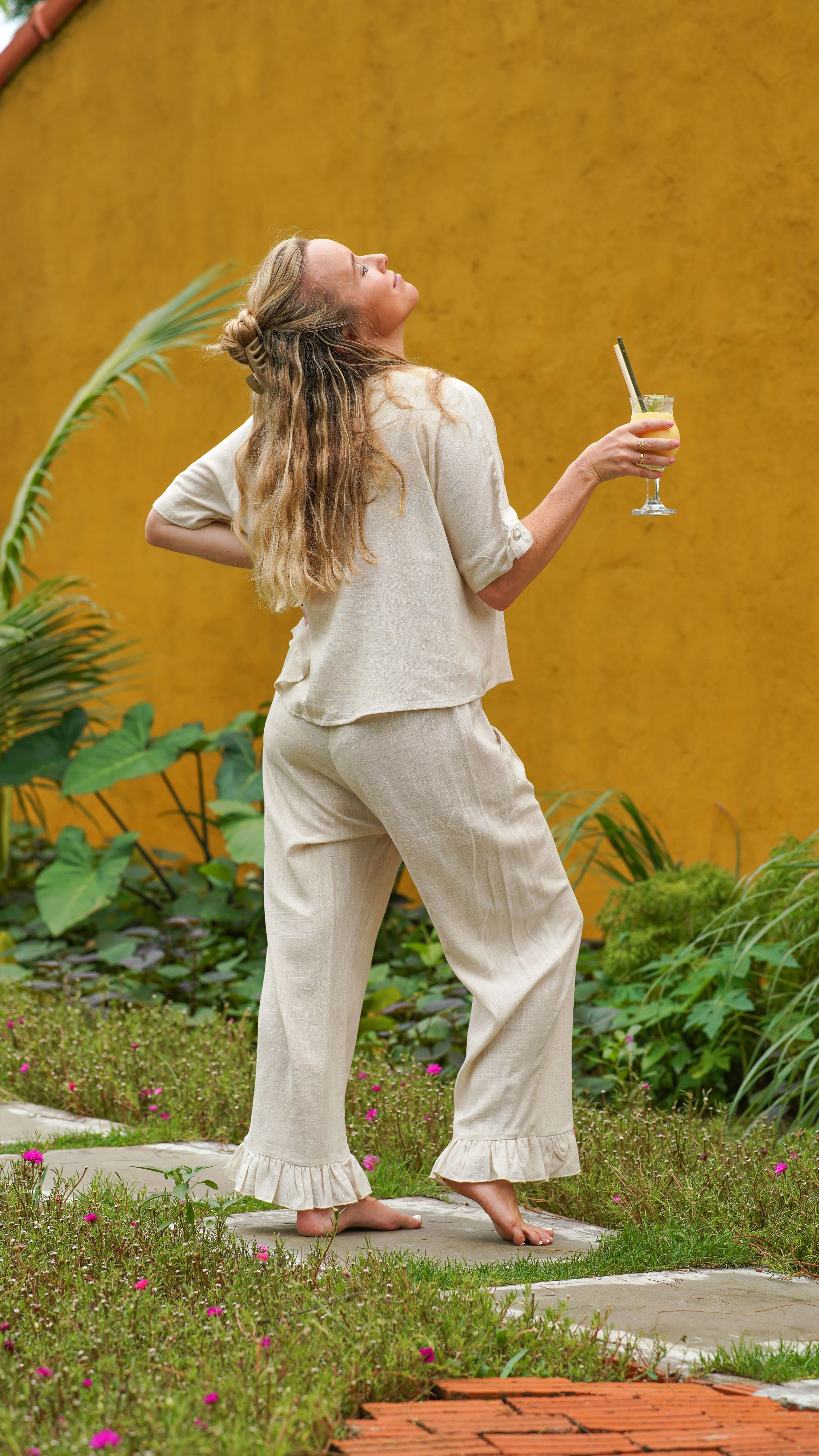 Avslappet linbukse med lommer