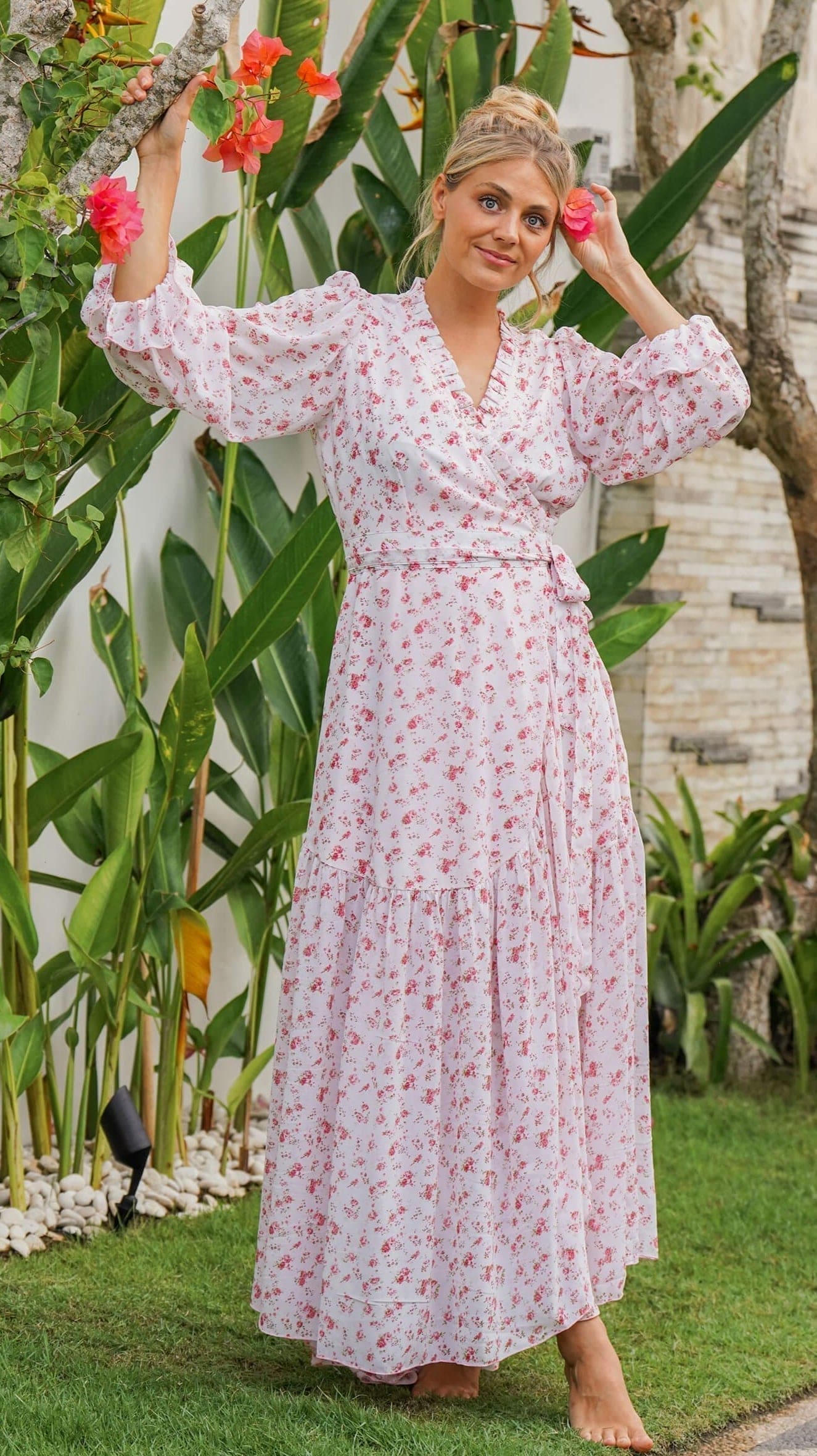 småblomstrete festkjole