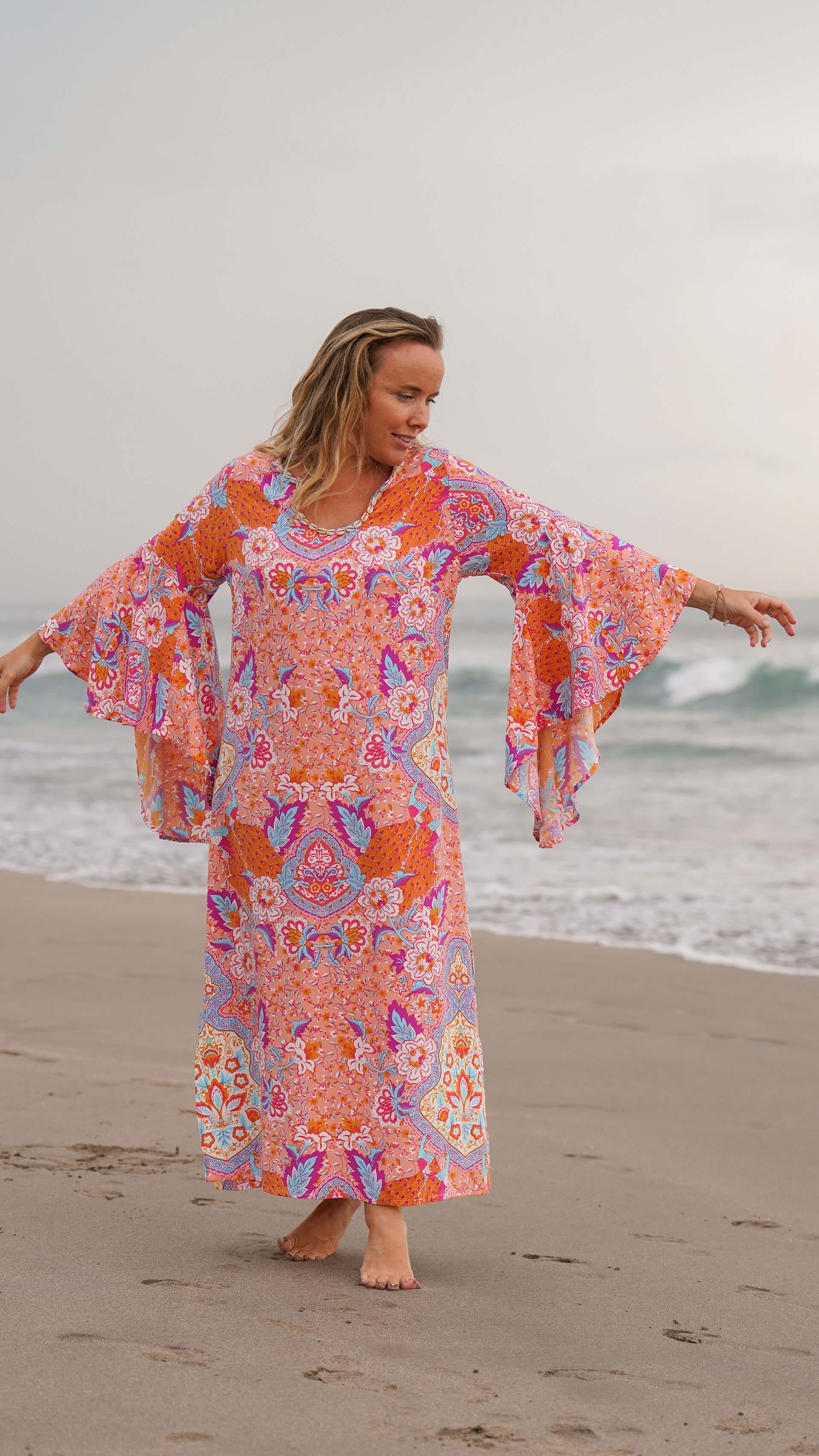 Fargeglad enkel sommerkjole med vide ermer - Fiol kjole