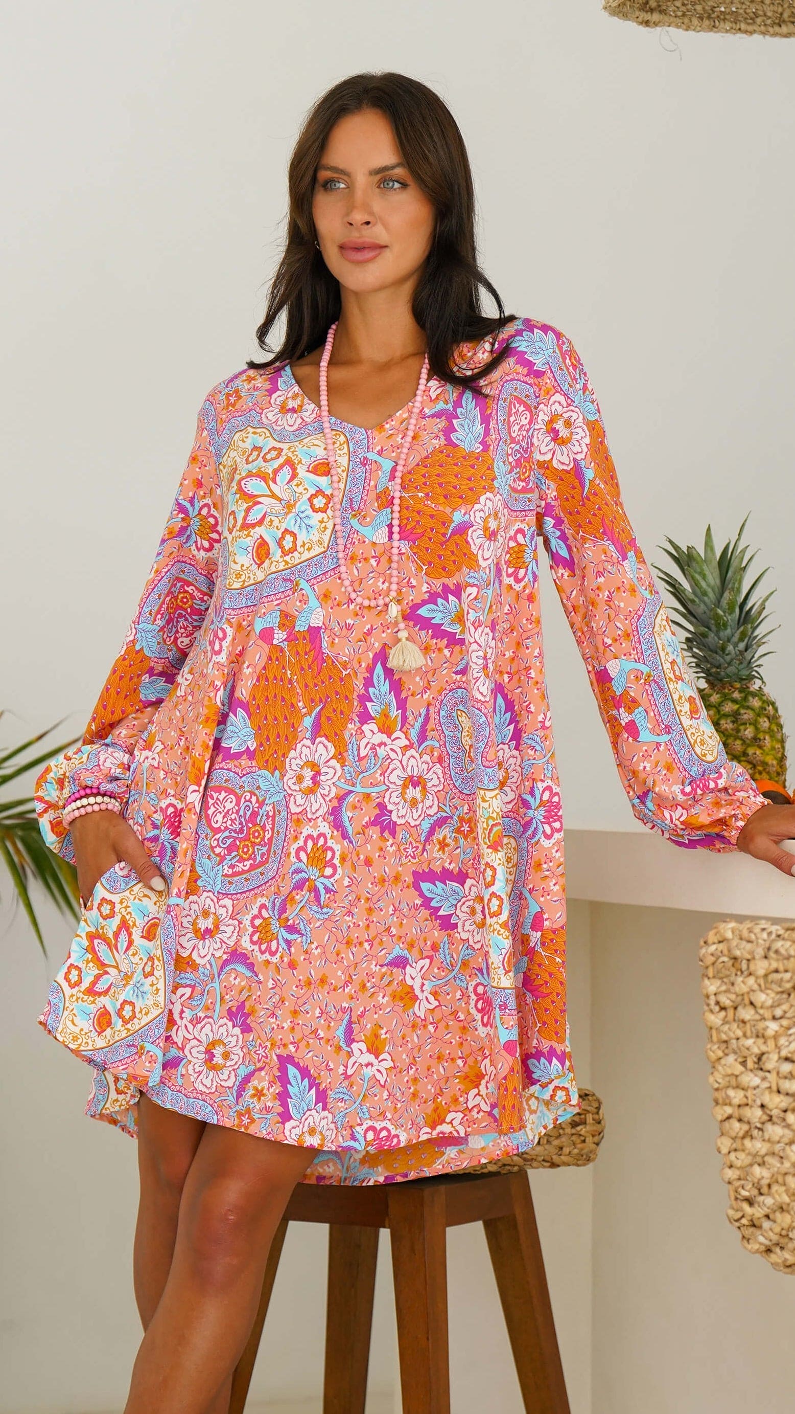 Fargeglad kort sommerkjole med lange ermer - Lavendel kjole