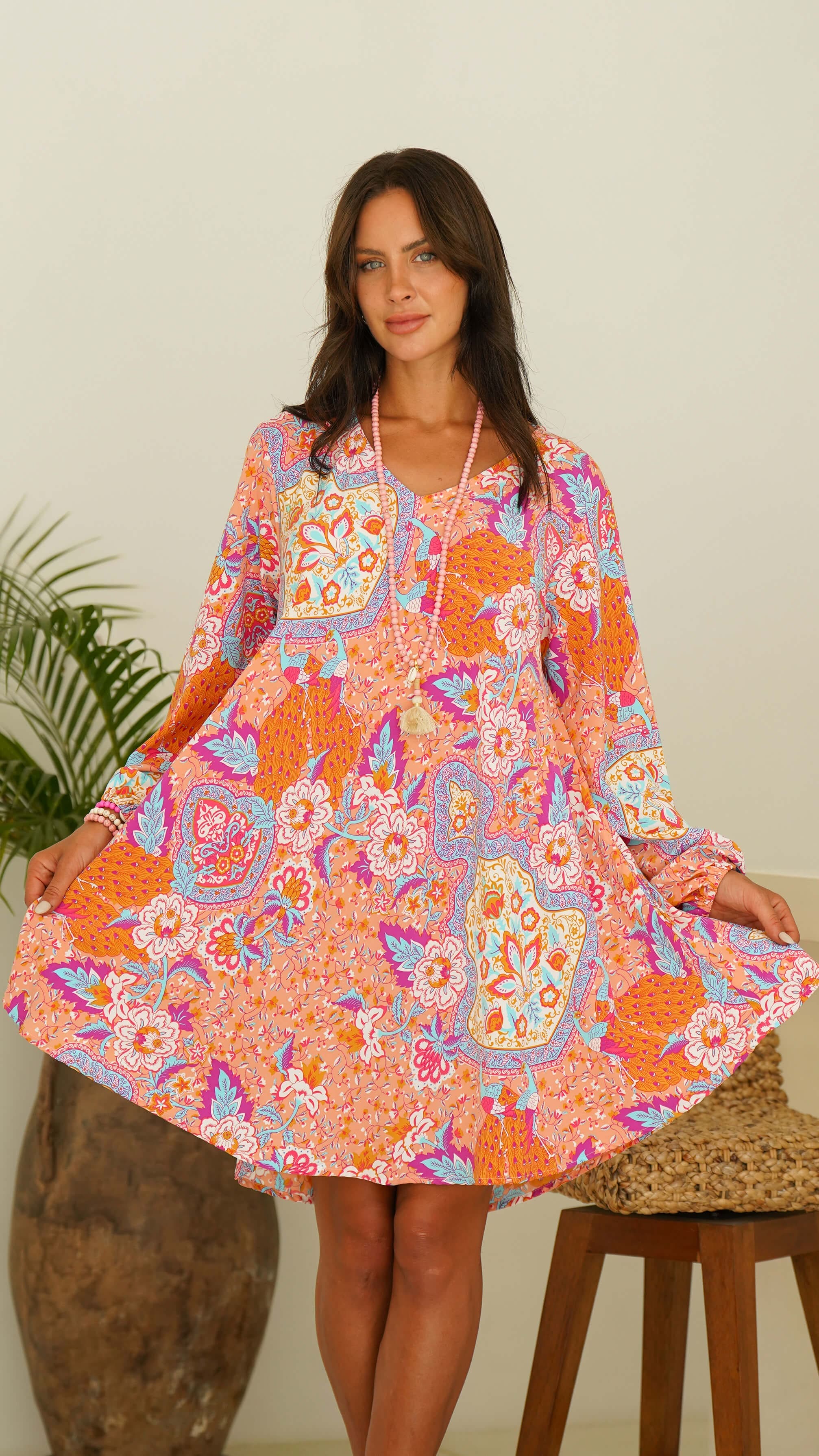 Fargeglad kort sommerkjole med lange ermer - Lavendel kjole