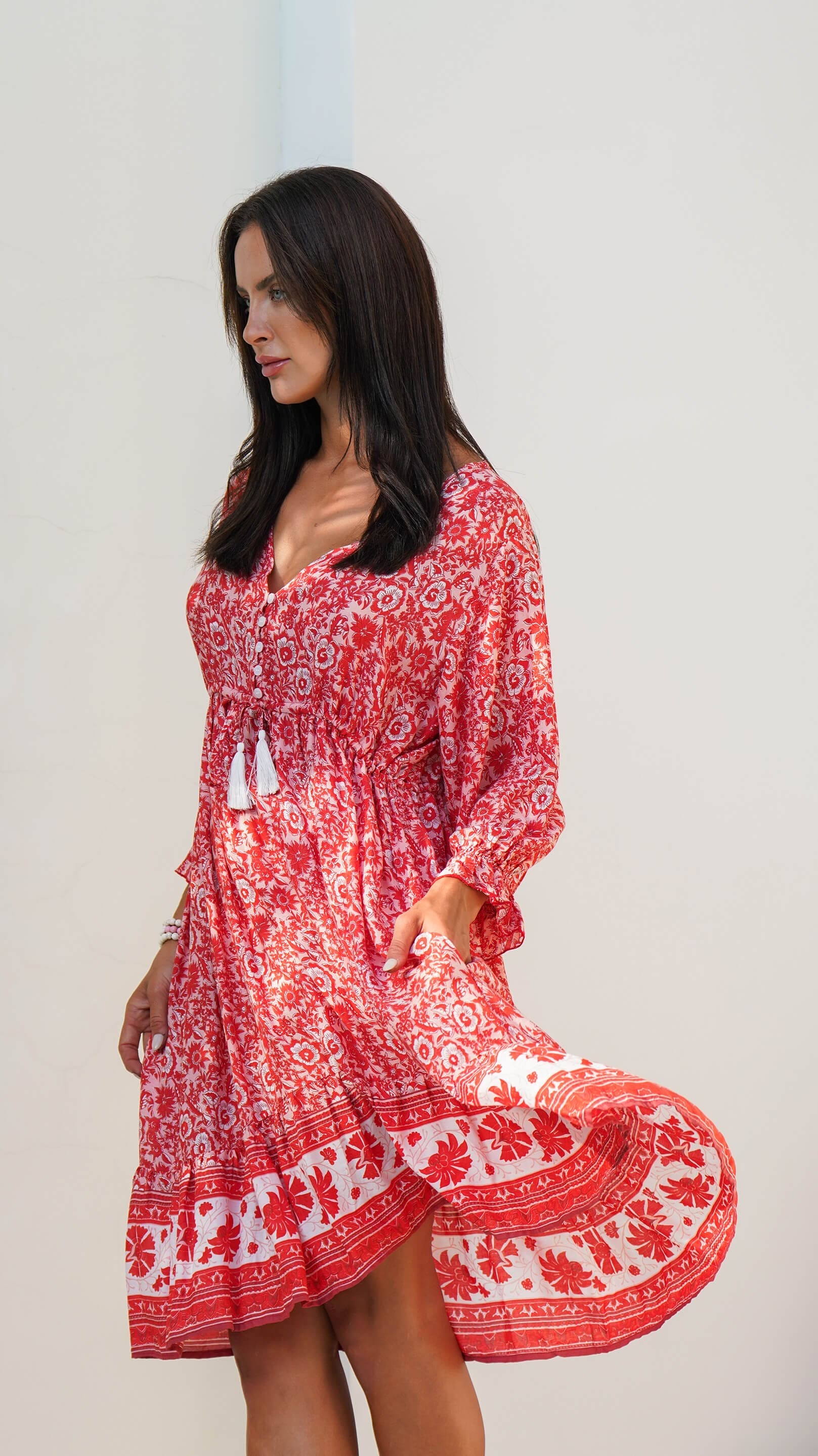 Rosa og rød kort sommerkjole med lommer - Georgine kjole