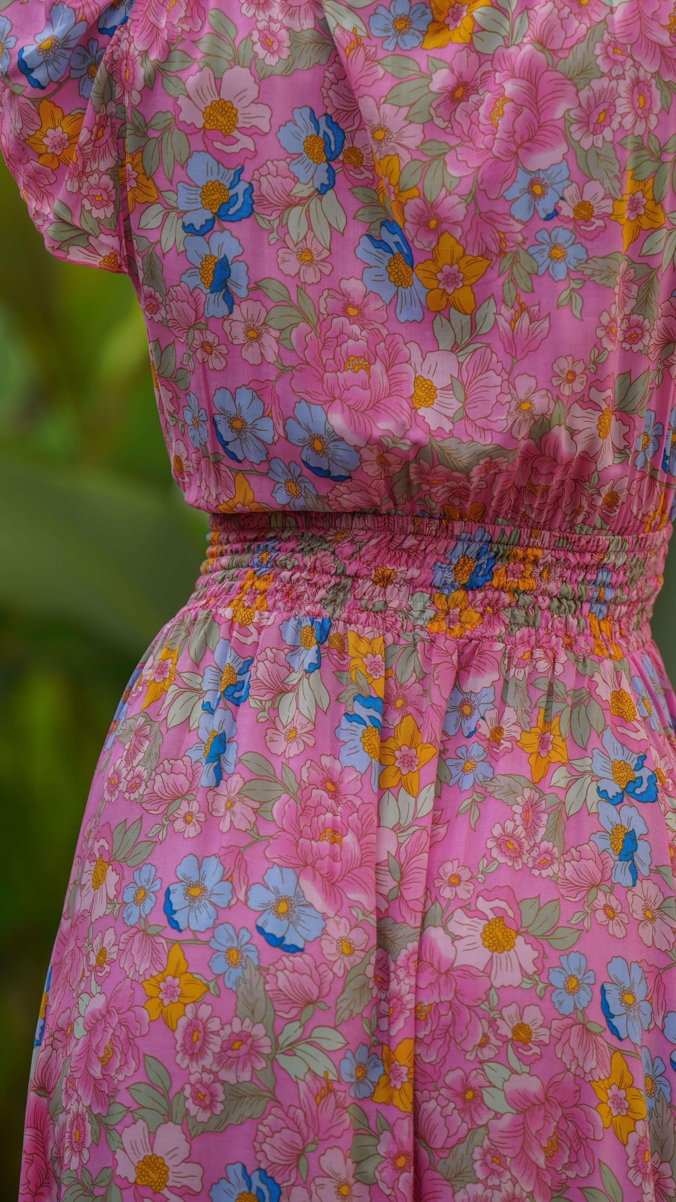 Rosa sommerkjole med knapper og korte ermer - Begonia kjole