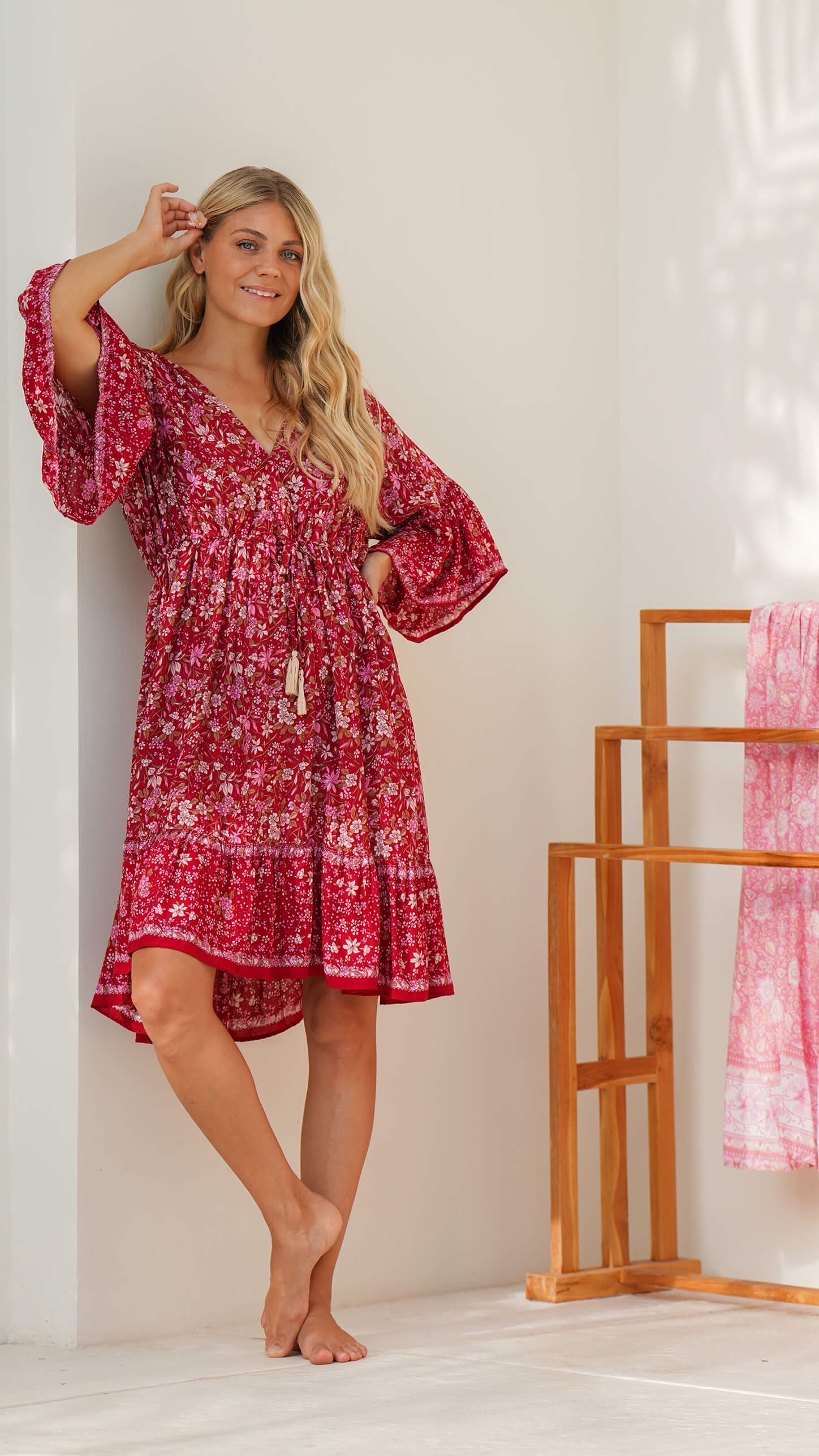 vinrød kort sommerkjole