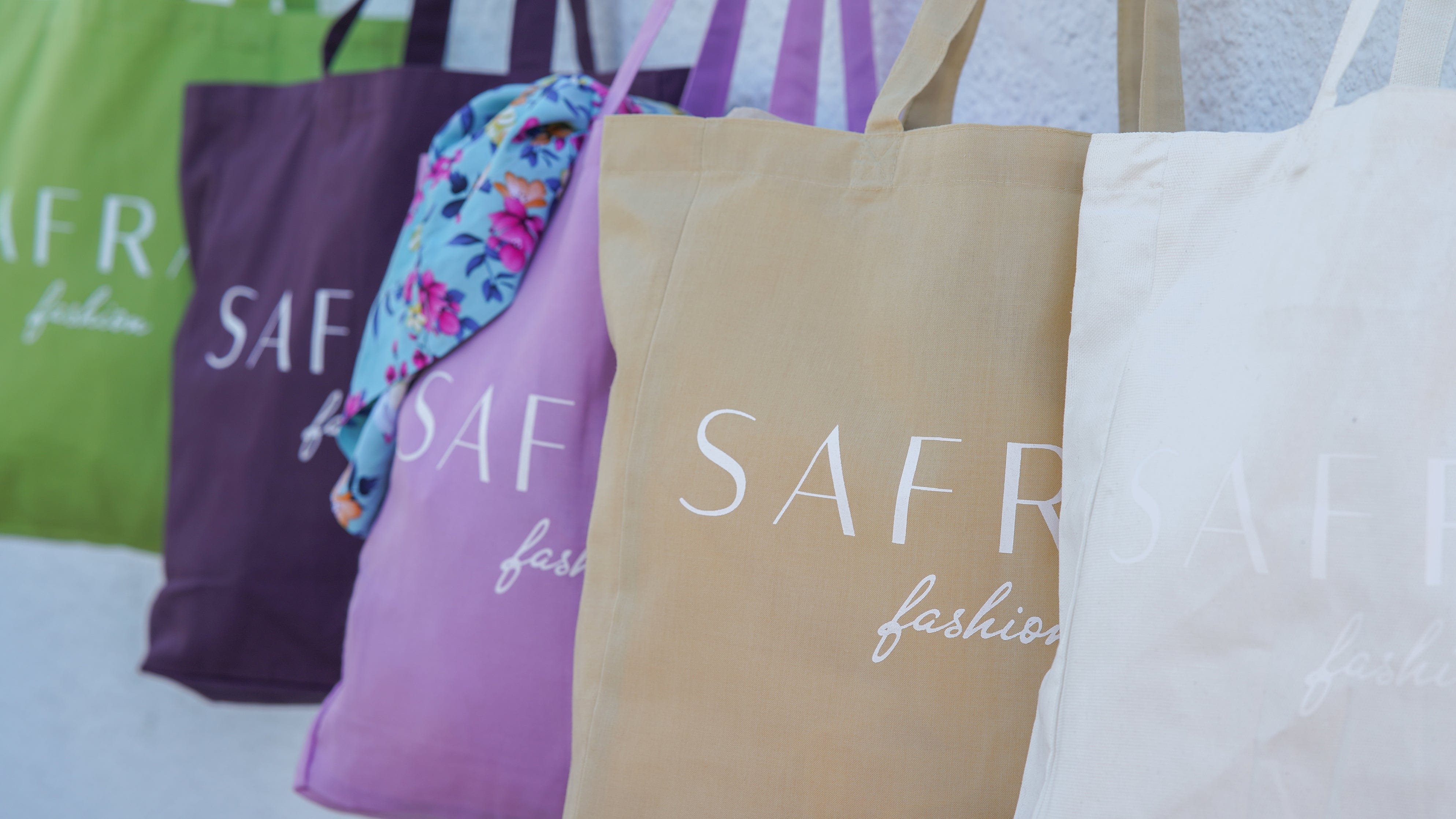 Tøyvesker, handlenett og strandvesker