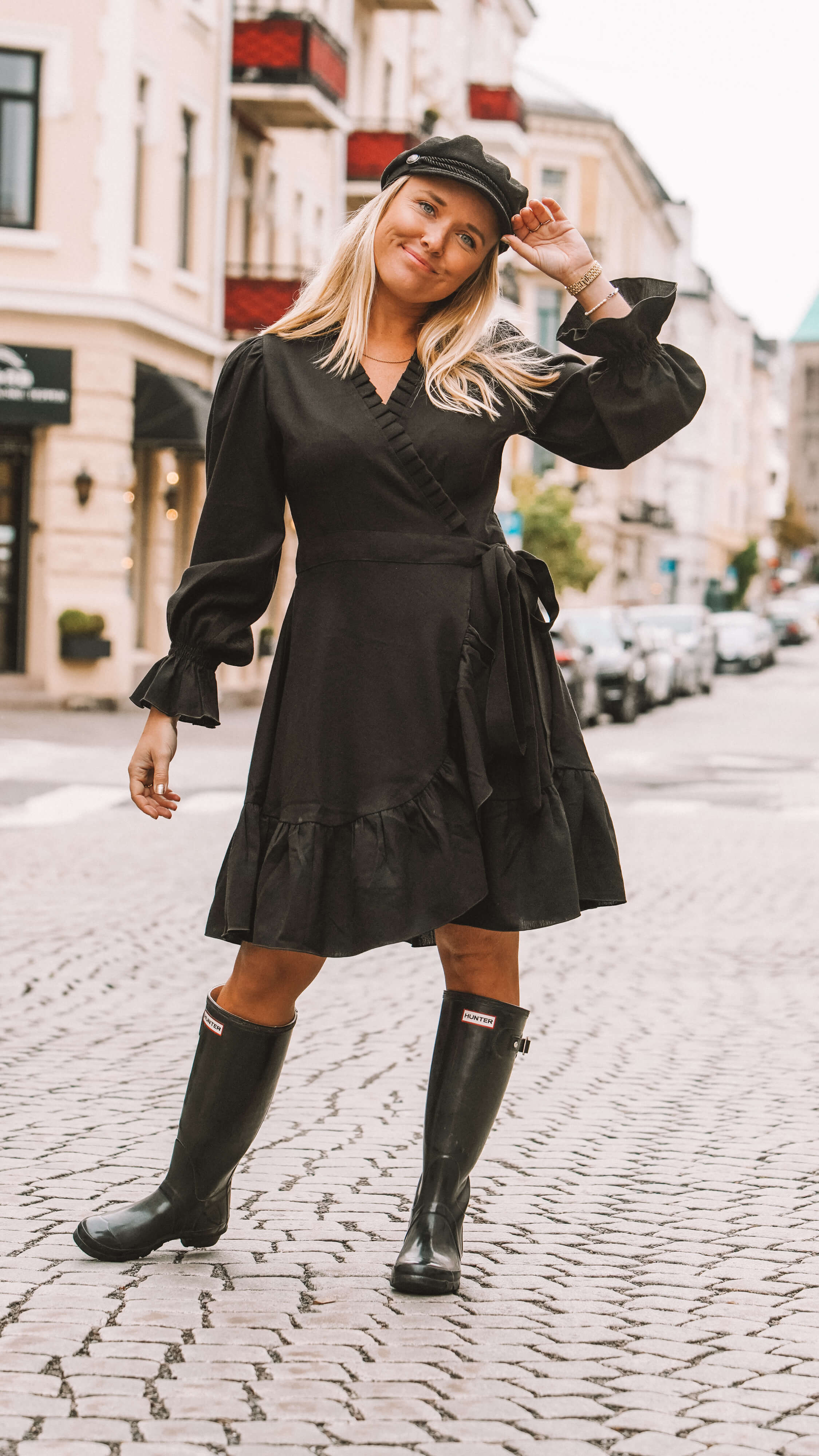 svart lin omslagskjole - syrin kjole