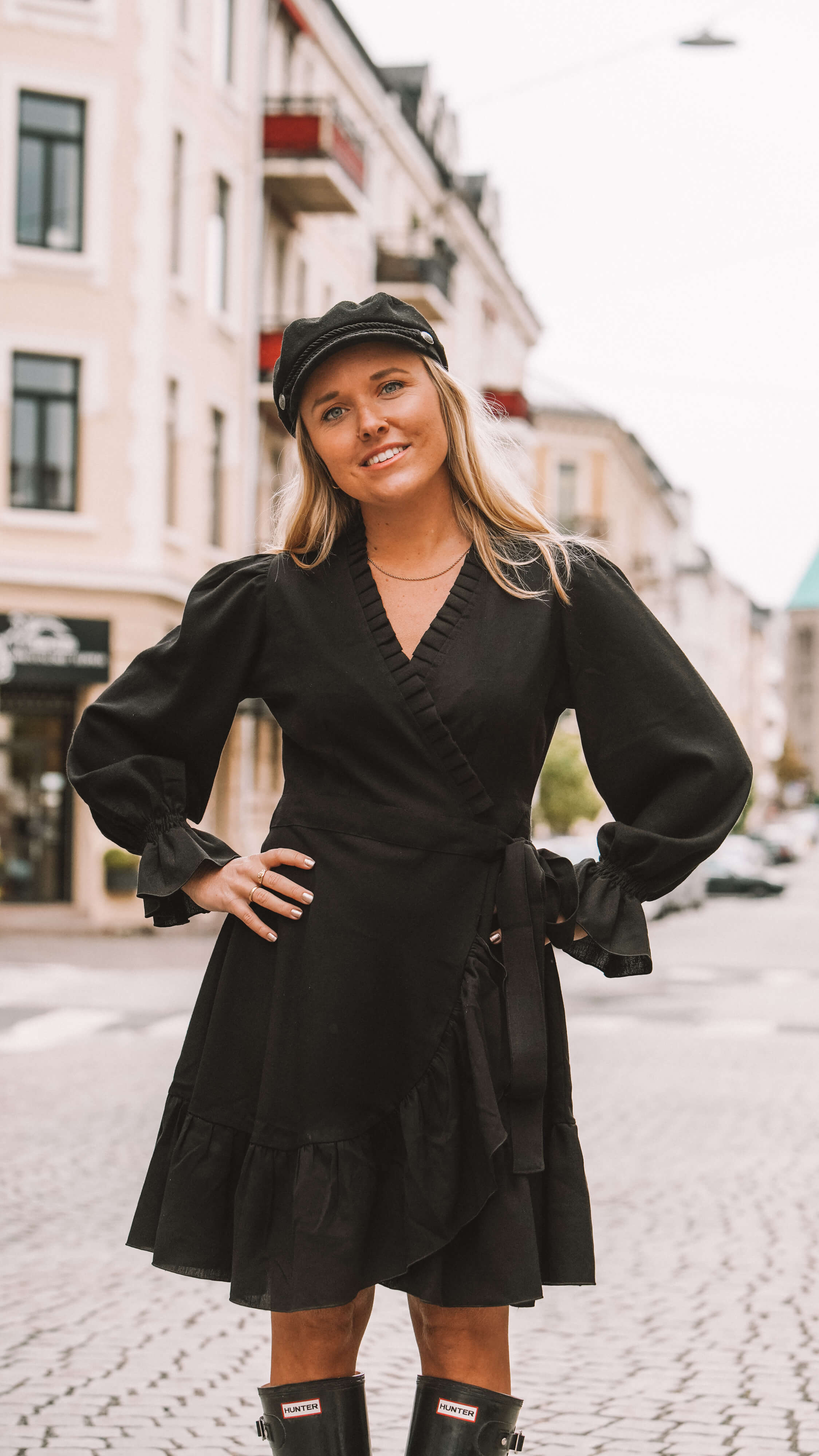 svart lin omslagskjole - syrin kjole