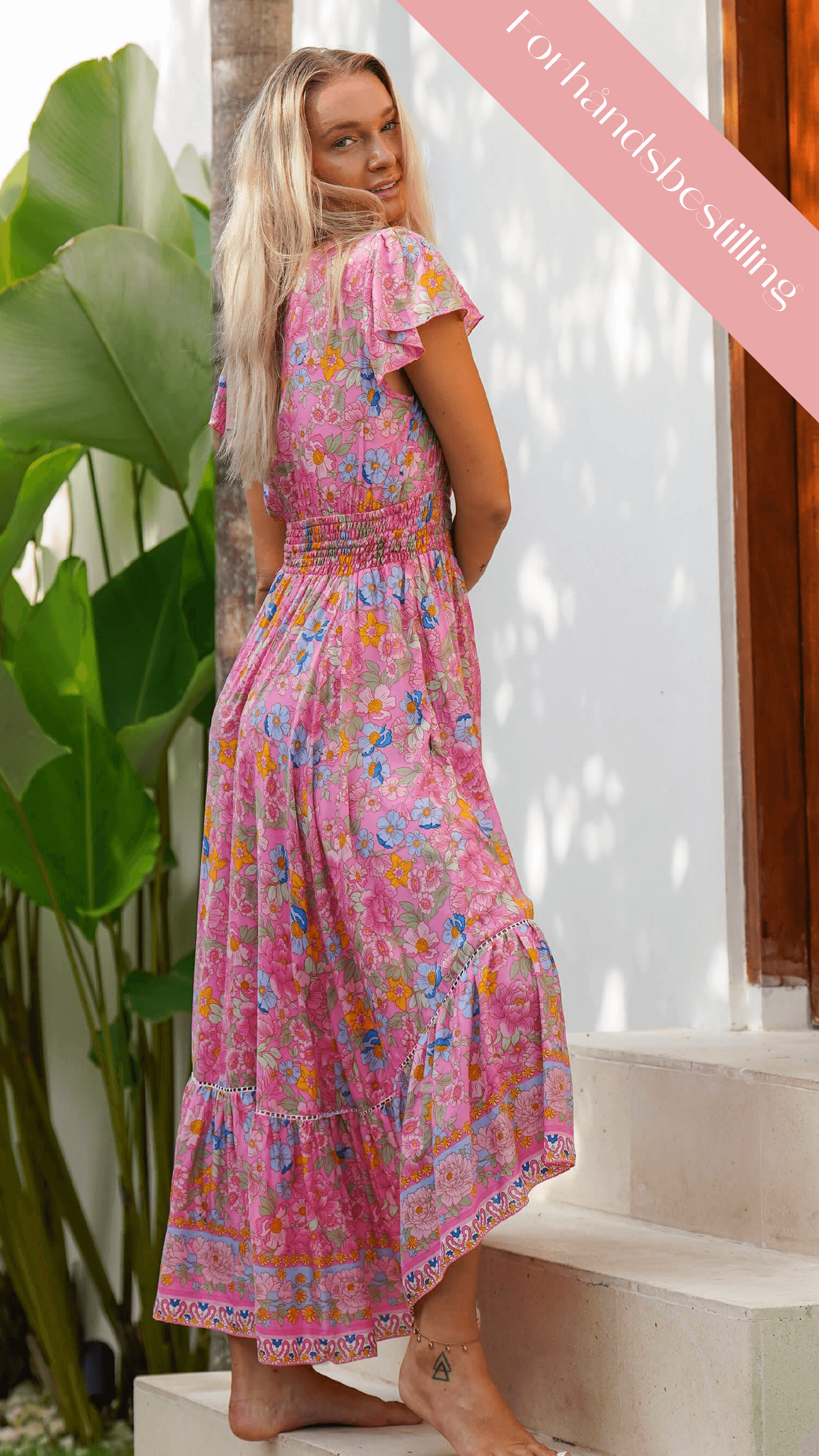 Rosa sommerkjole med knapper og korte ermer - Begonia kjole