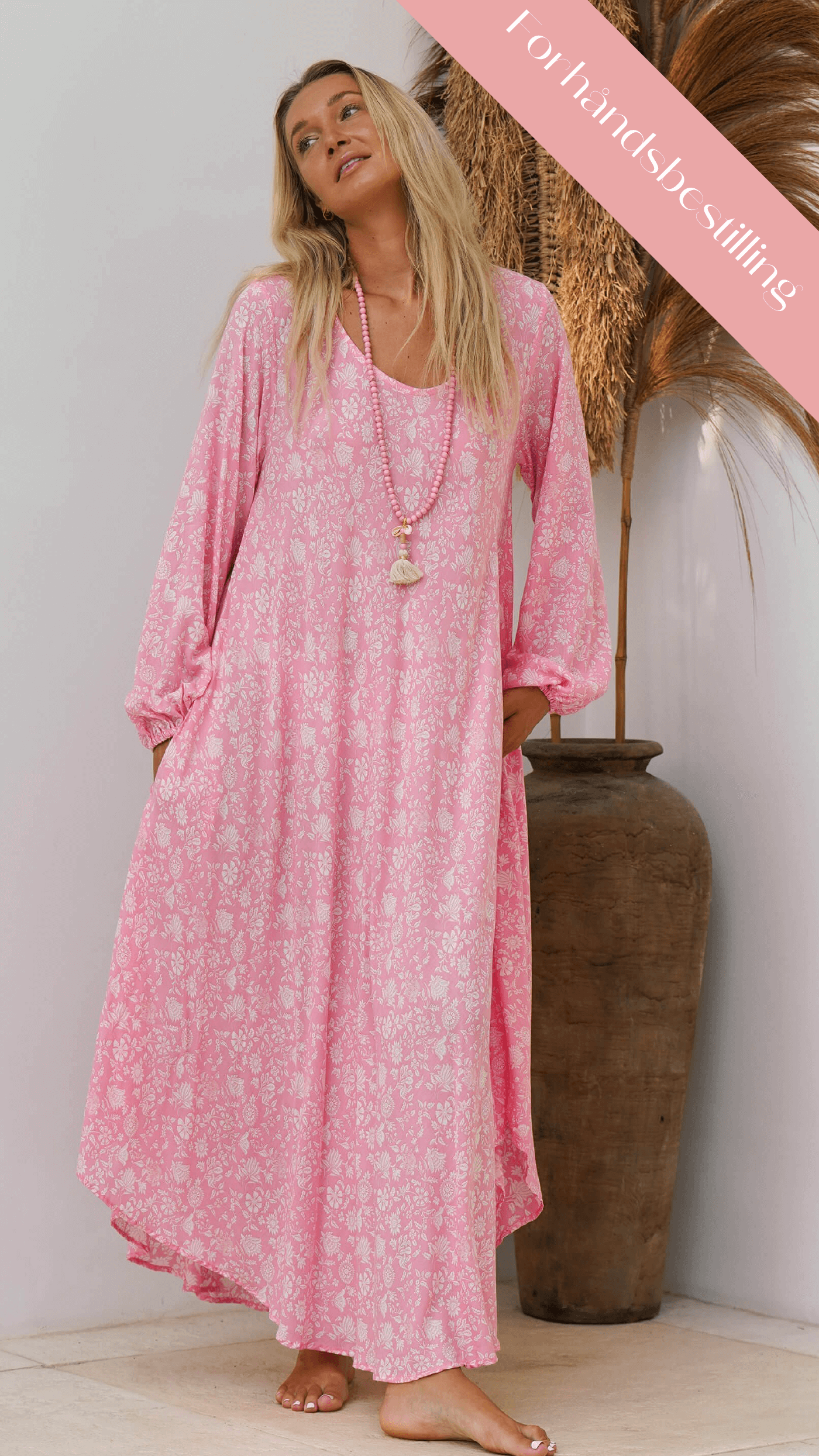 Lang lyserosa sommerkjole med ballongermer - Lavendel kjole