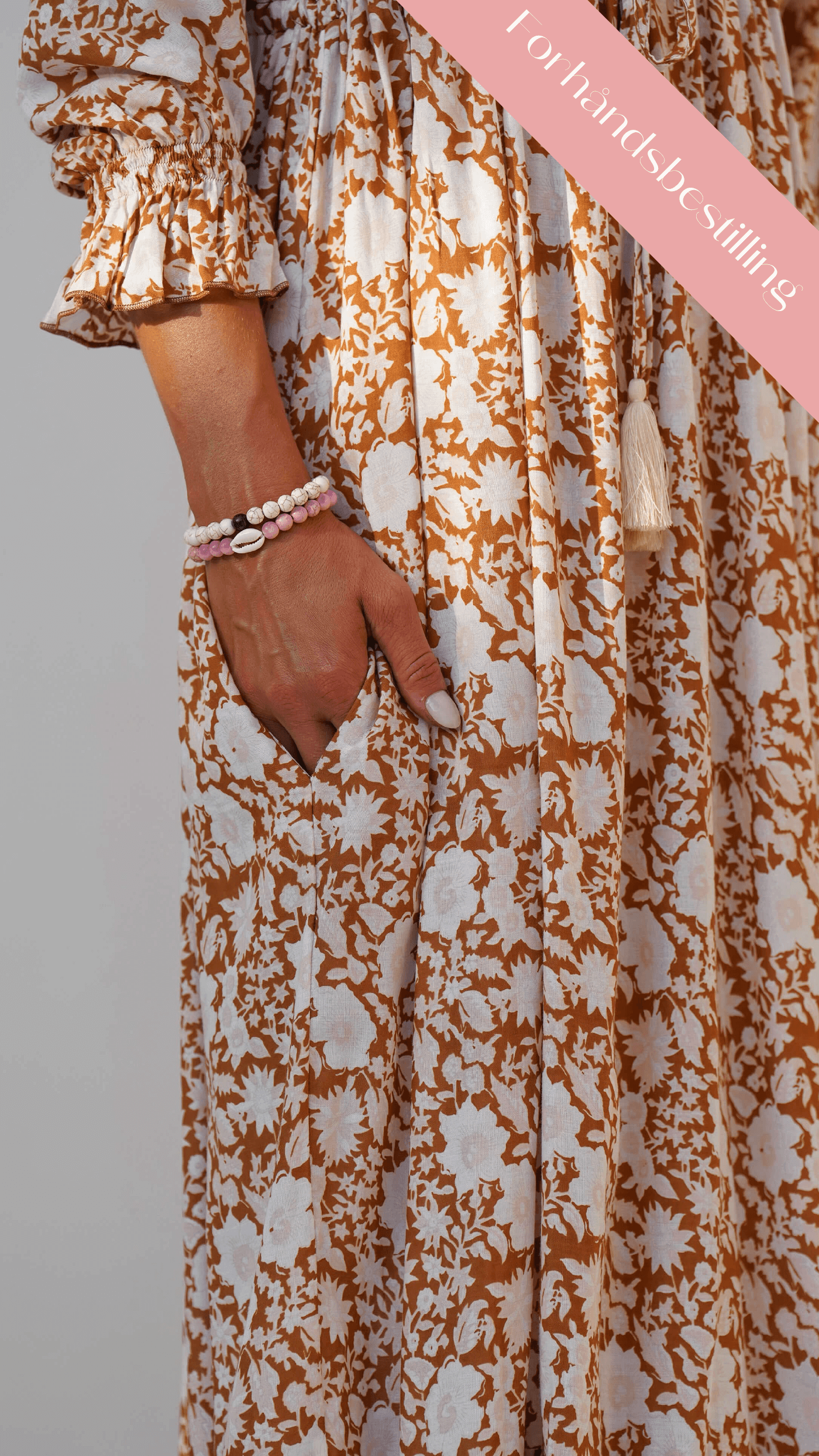 Brun bohemsk kjole med lange ermer - Georgine maxikjole