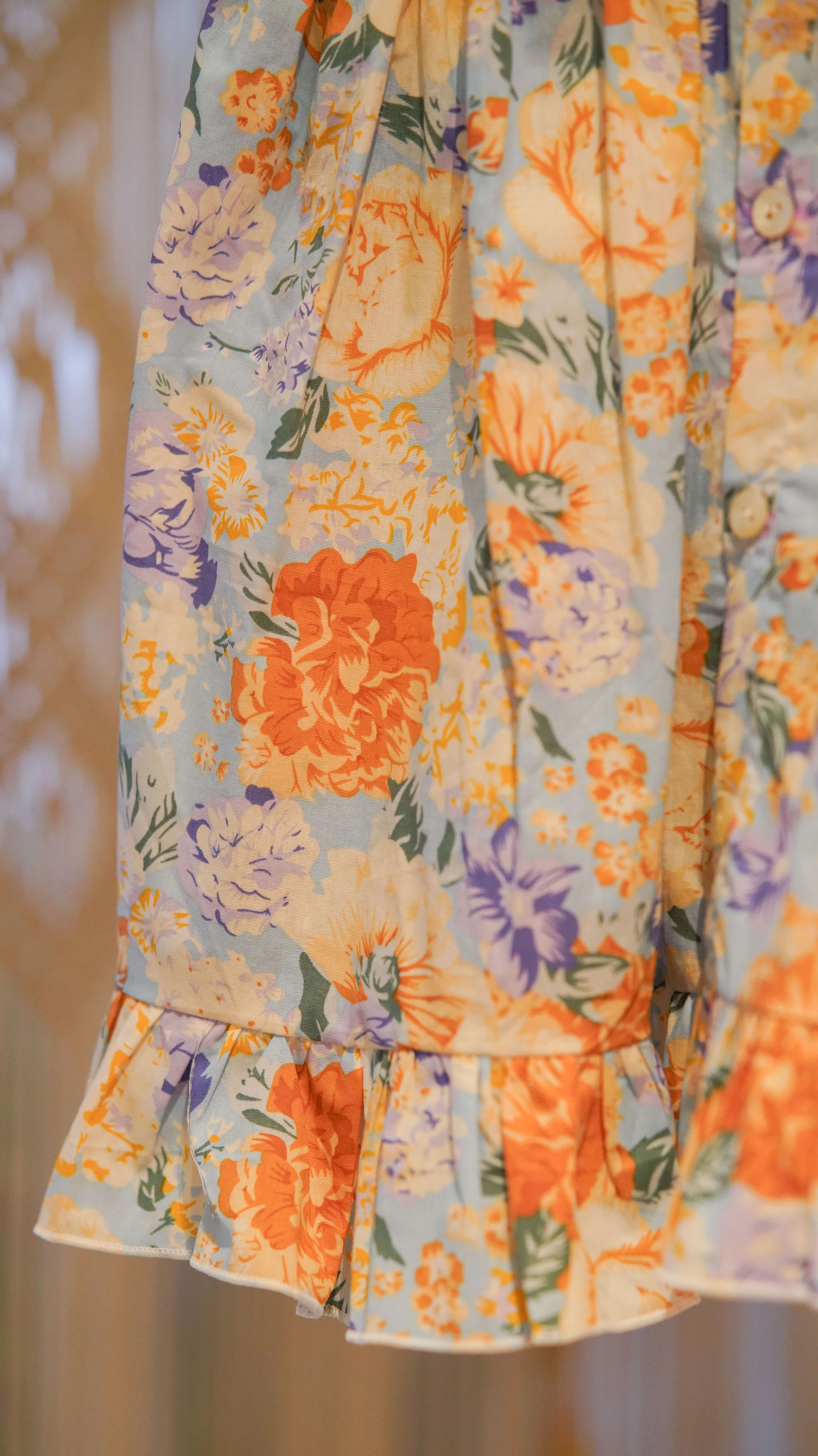 Barnekjole med blomsterprint