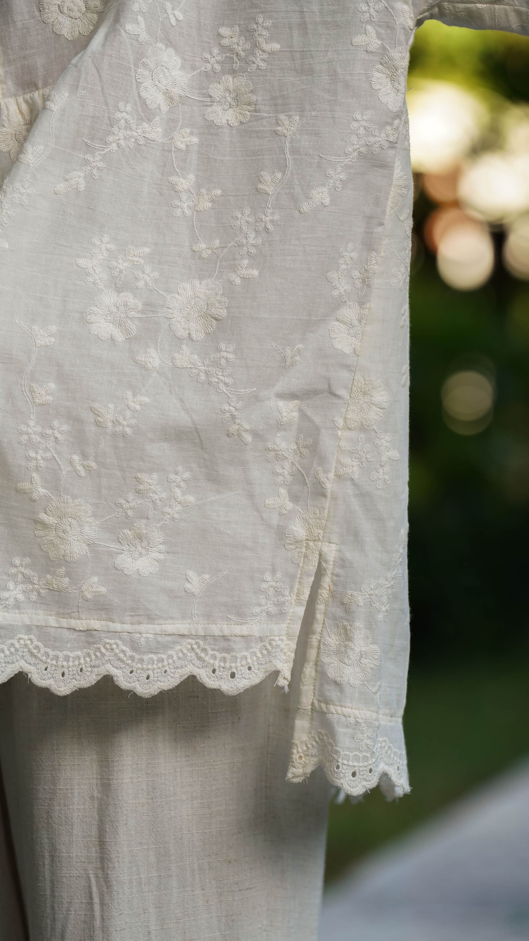 Kremfarget oversized blondeskjorte