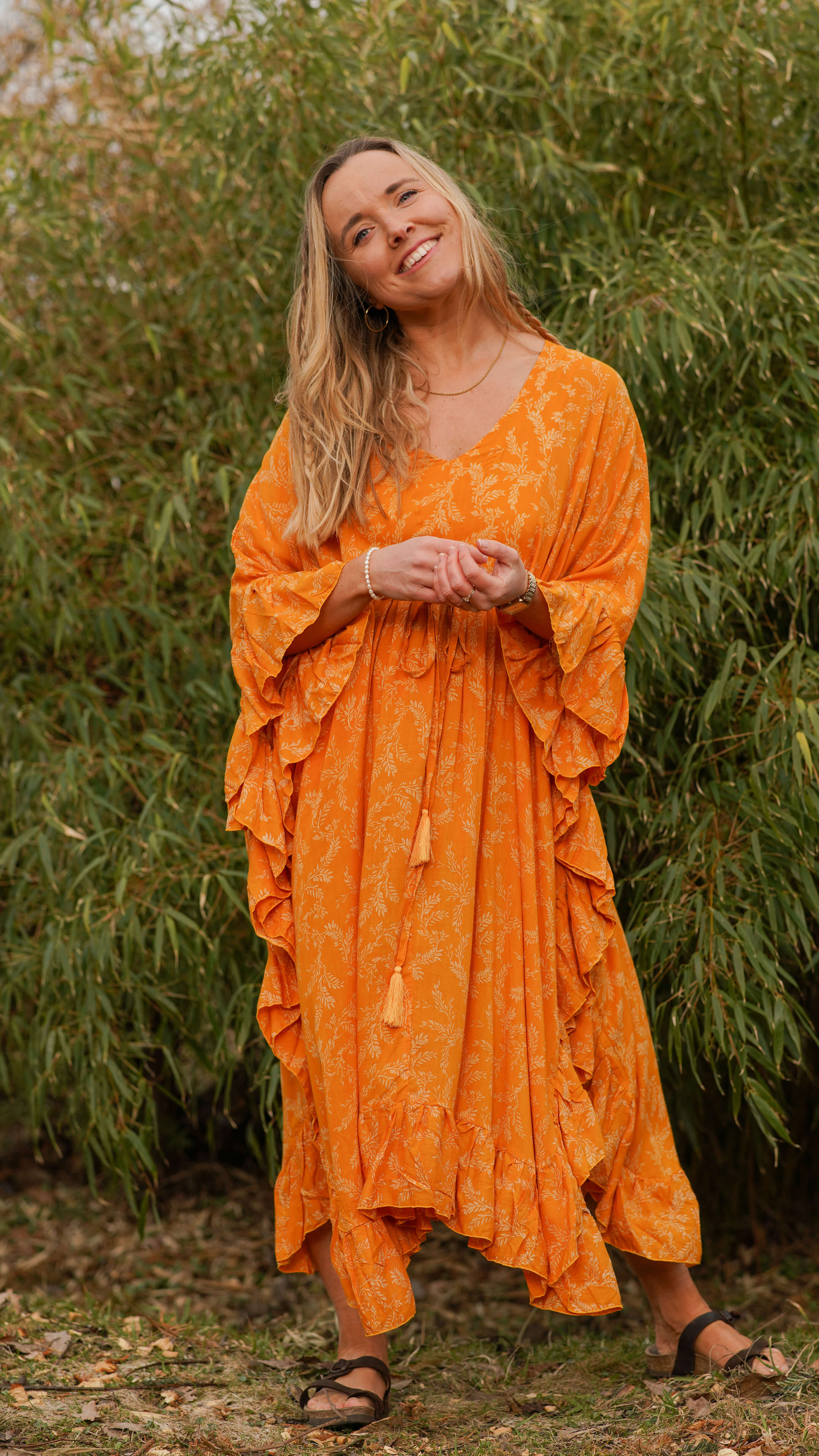 Sennepsgul sommerkjole med dusk - Lupin kaftan