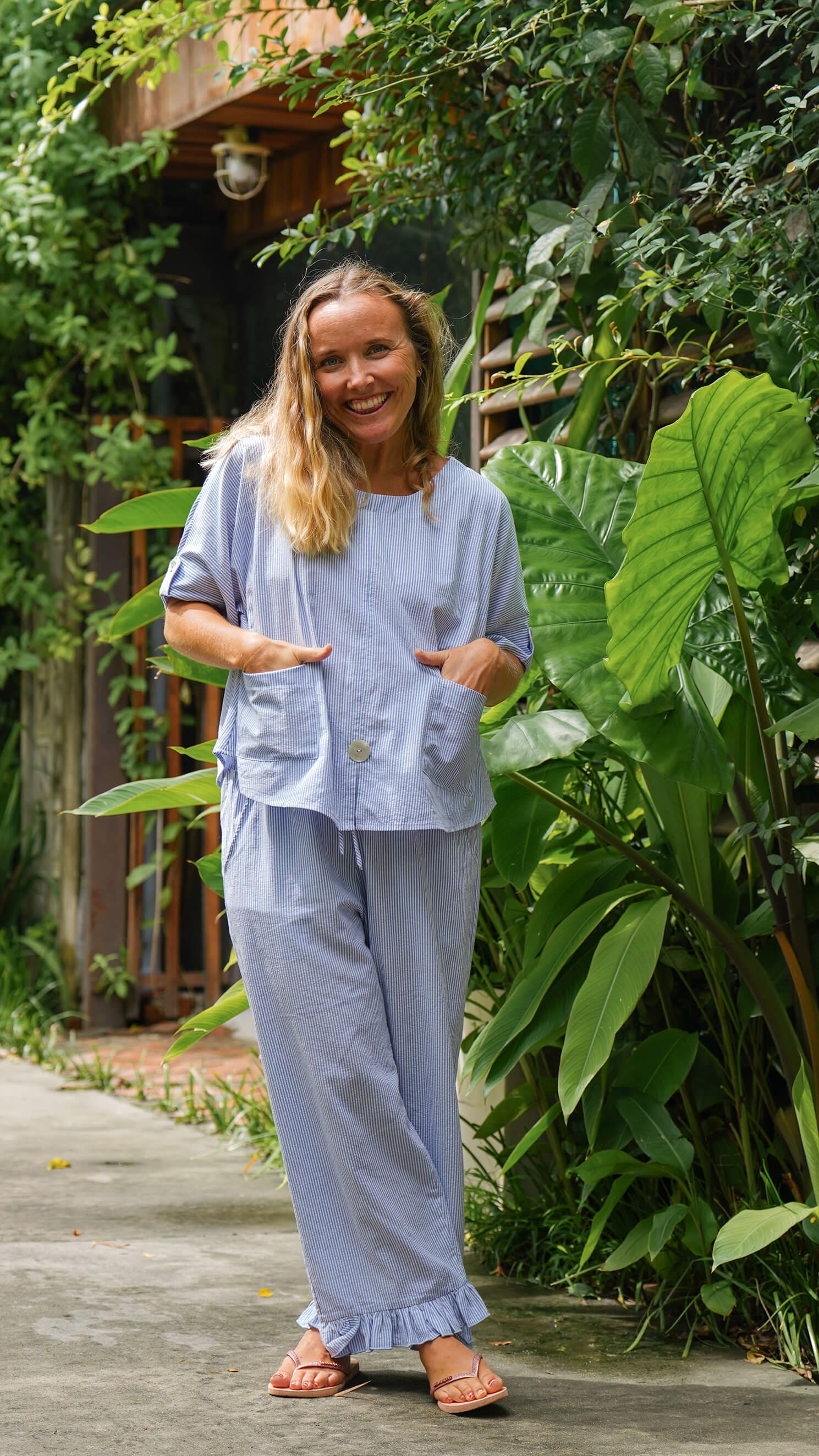 Stripete blå bluse med lommer