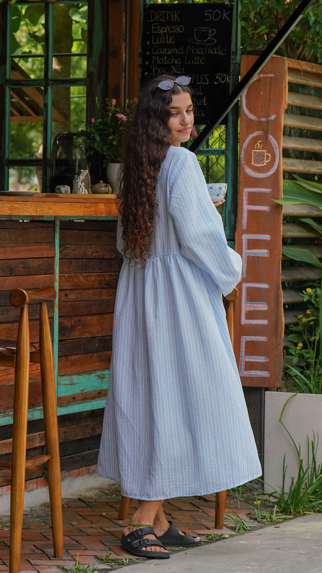 lyseblå stripete linkjole