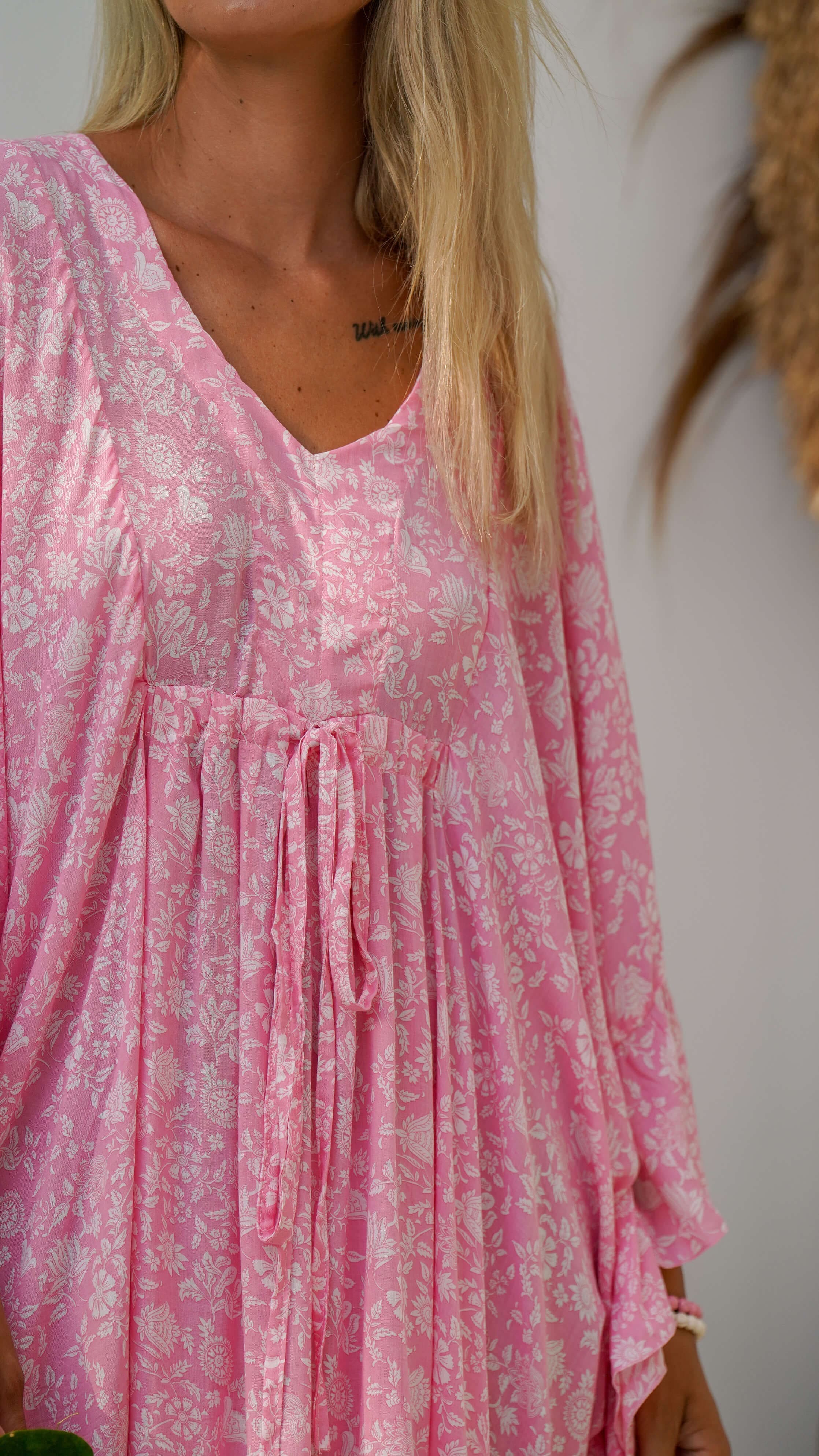 lyserosa kaftan