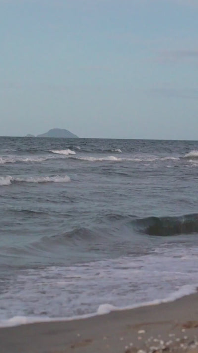 Knytetopp i svart bomullupdated#gid://shopify/Video/28158361403462#video_id