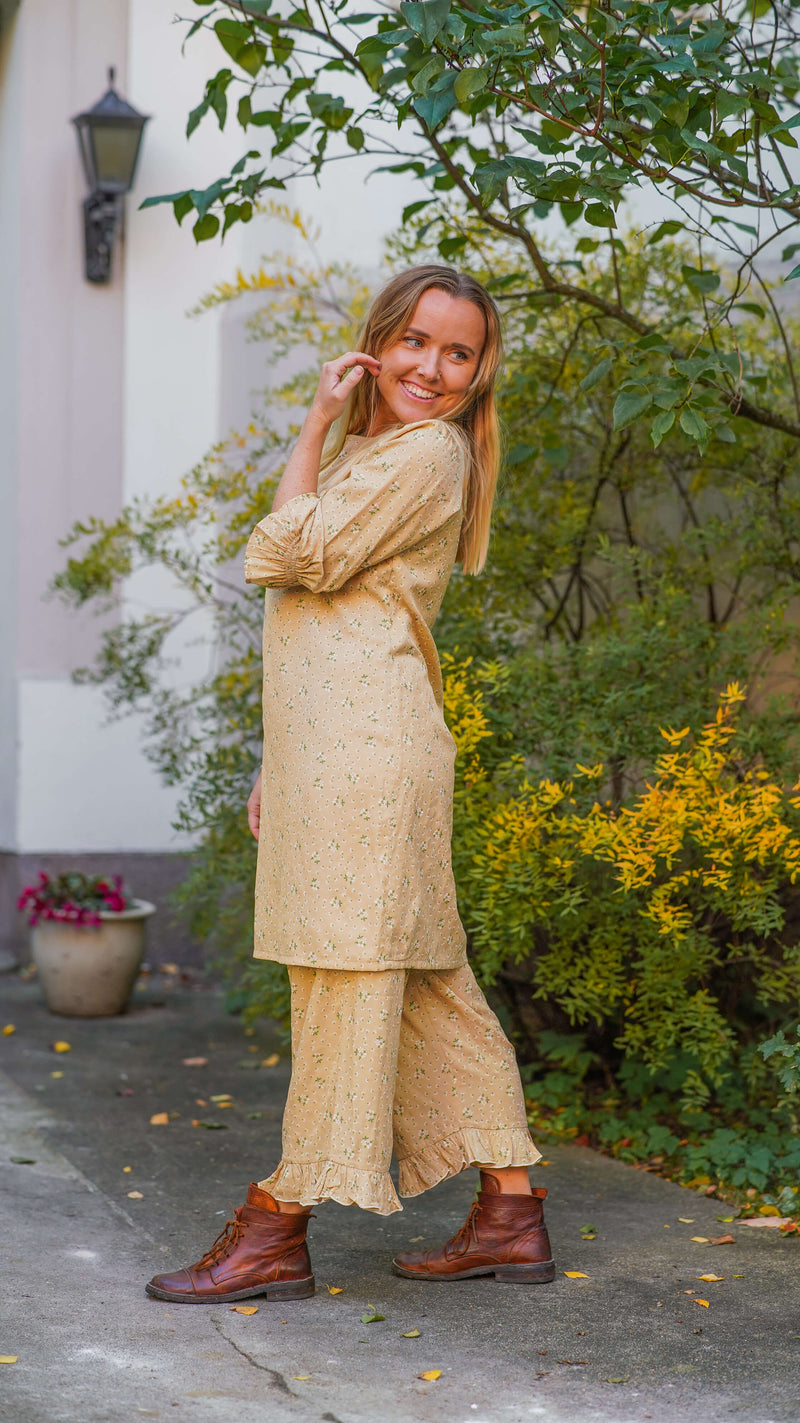 hverdagskjole beige  - gullris kjole