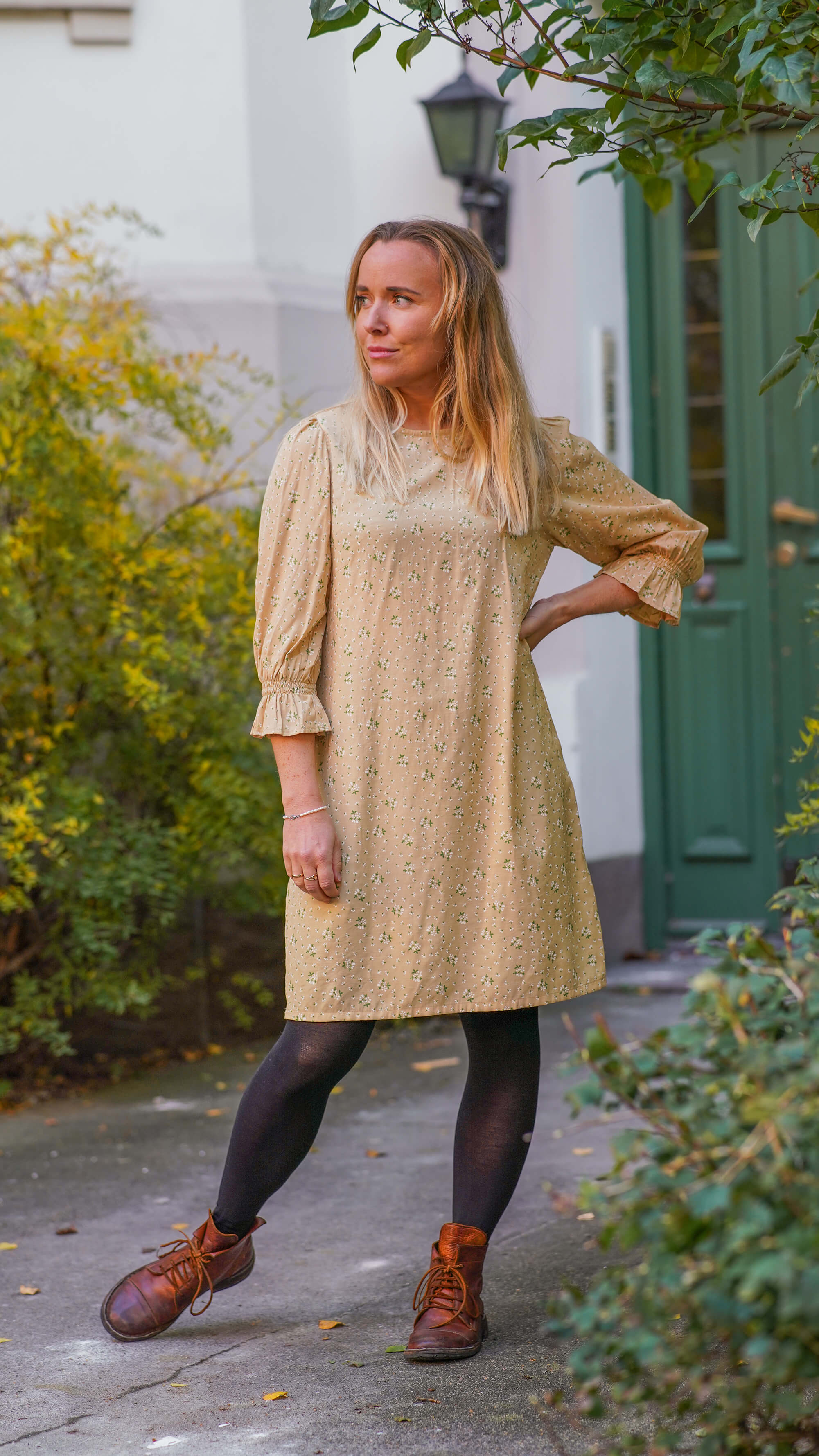 hverdagskjole beige  - gullris kjole